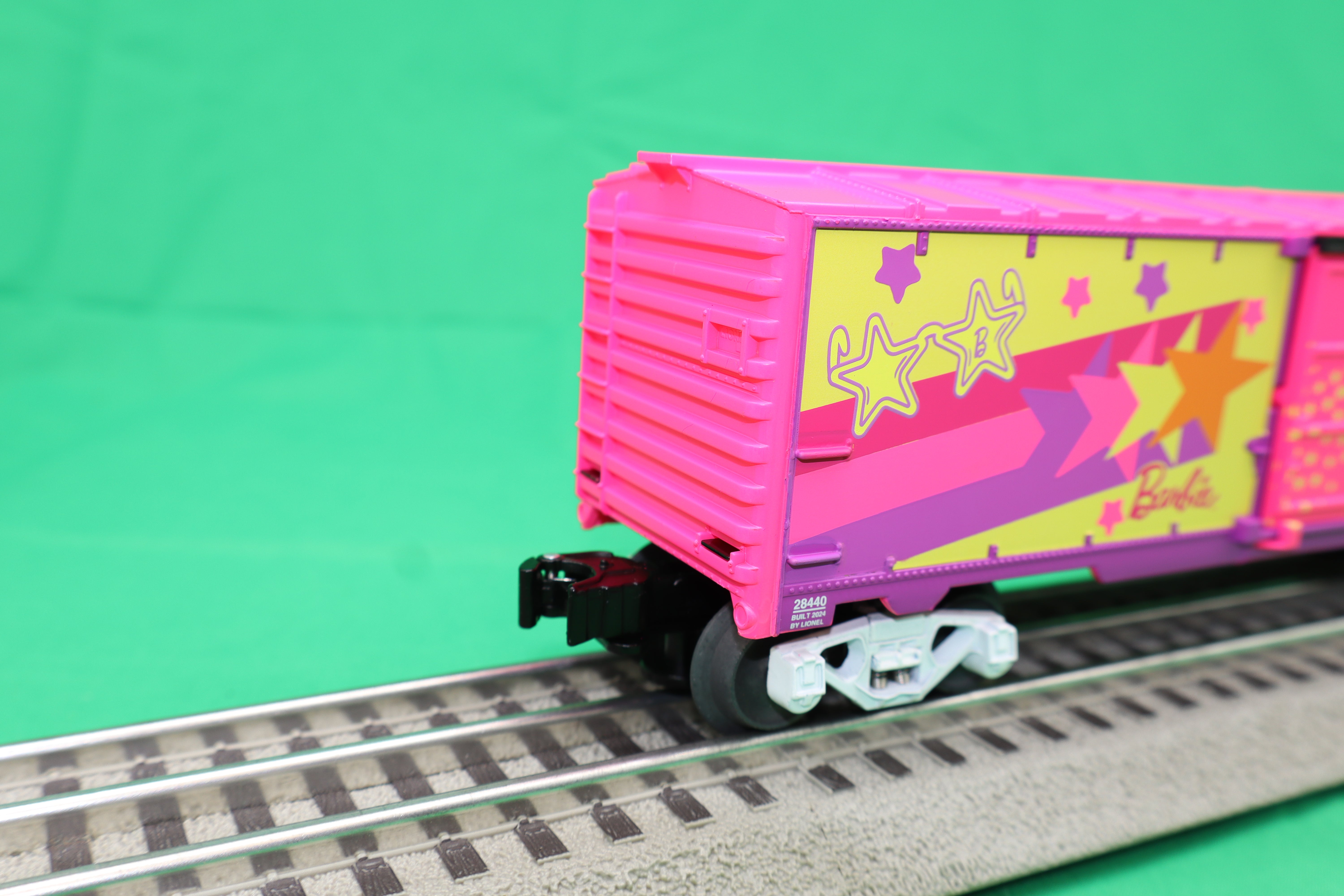 Lionel 2428440 - Barbie -  65th Anniversary 1970s Boxcar "Time to Shine"