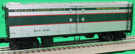 Lionel 2526300 - Hotbox Reefer Car "Railway Express Agency" #6360 - MrMuffin'sTrains