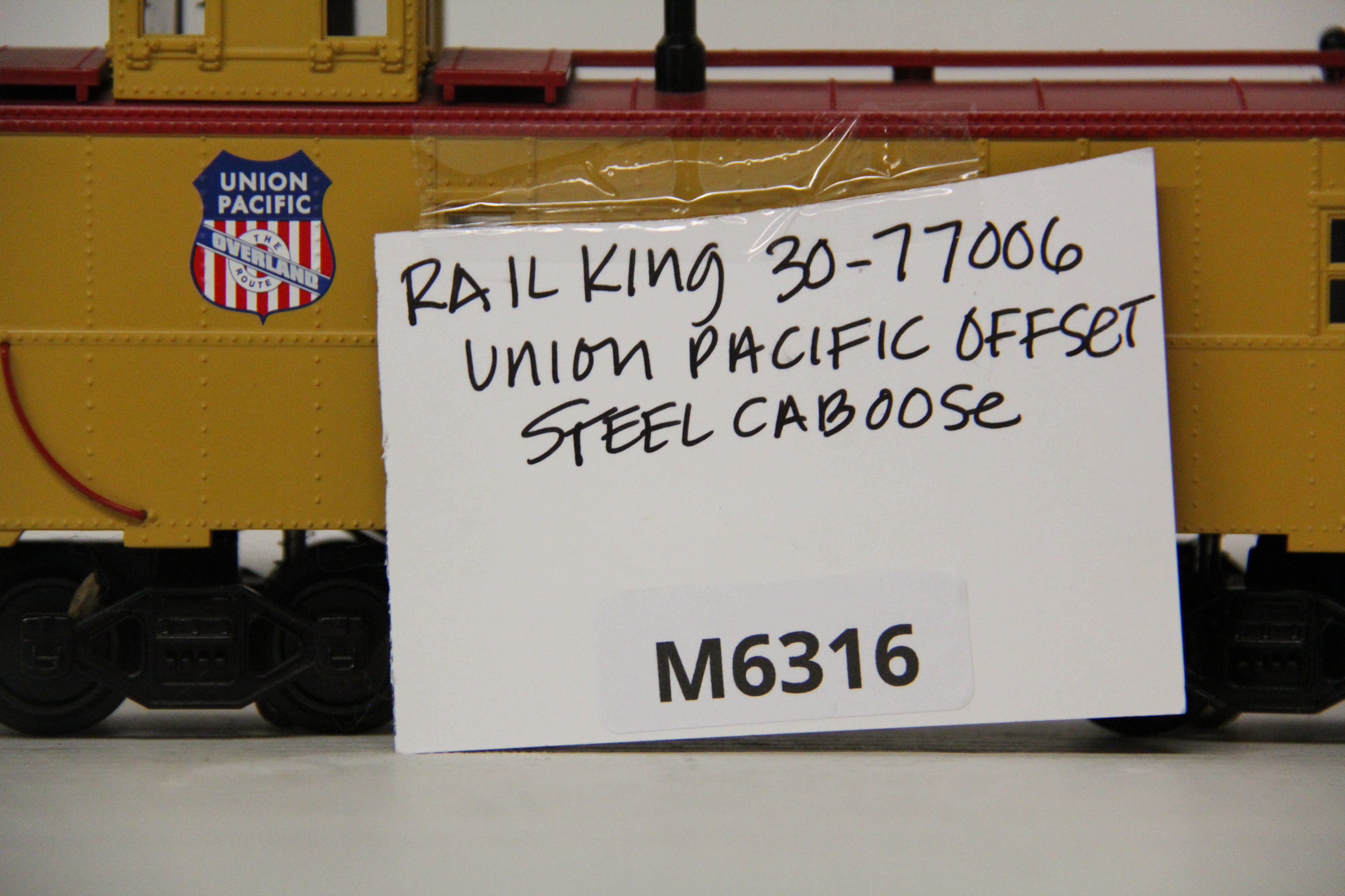 MTH 30-77006 Union Pacific Offset Steel Caboose-Second hand-M6316