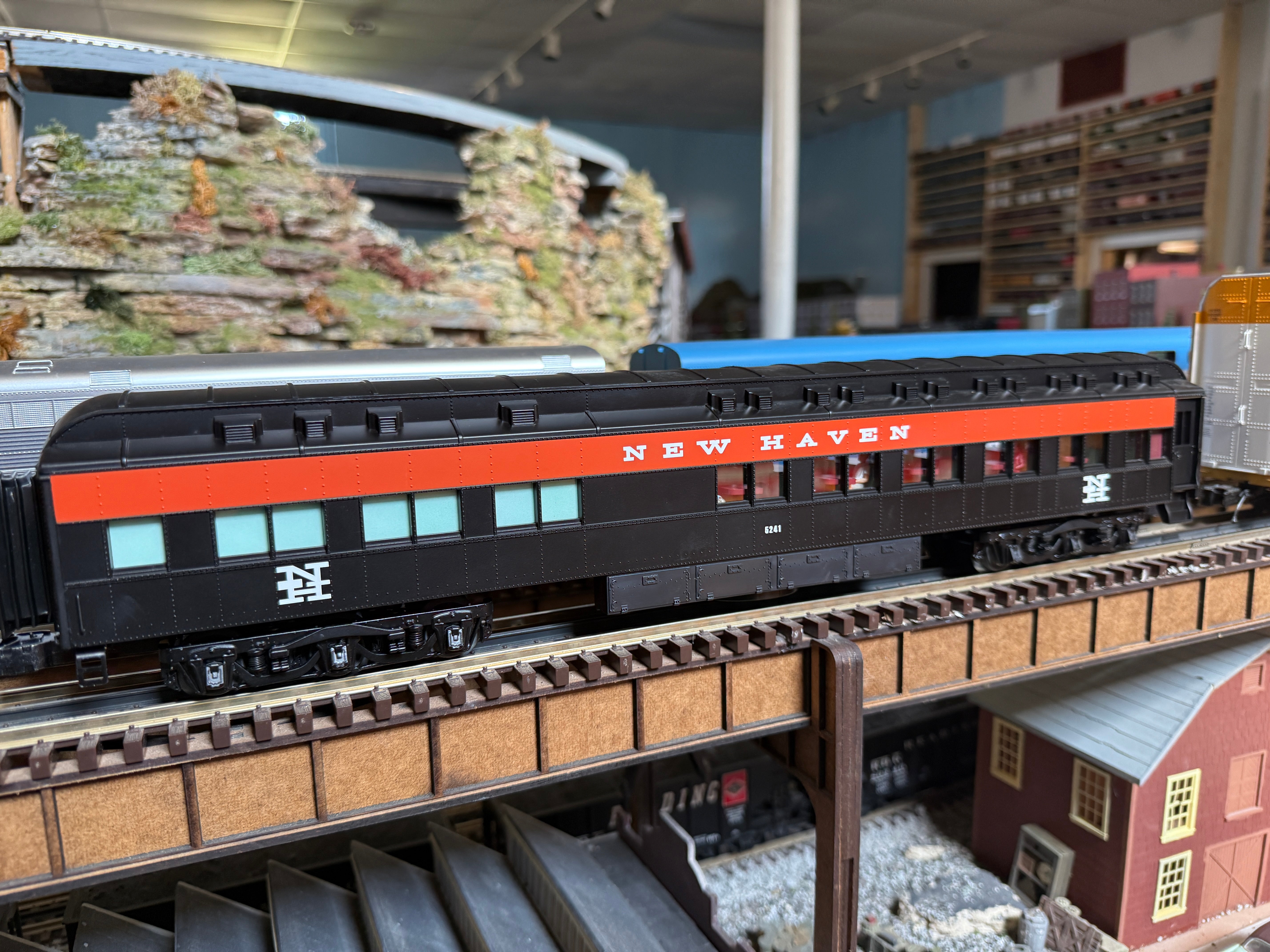 Lionel New Haven Passenger Car Bundle - Save Big - One only!