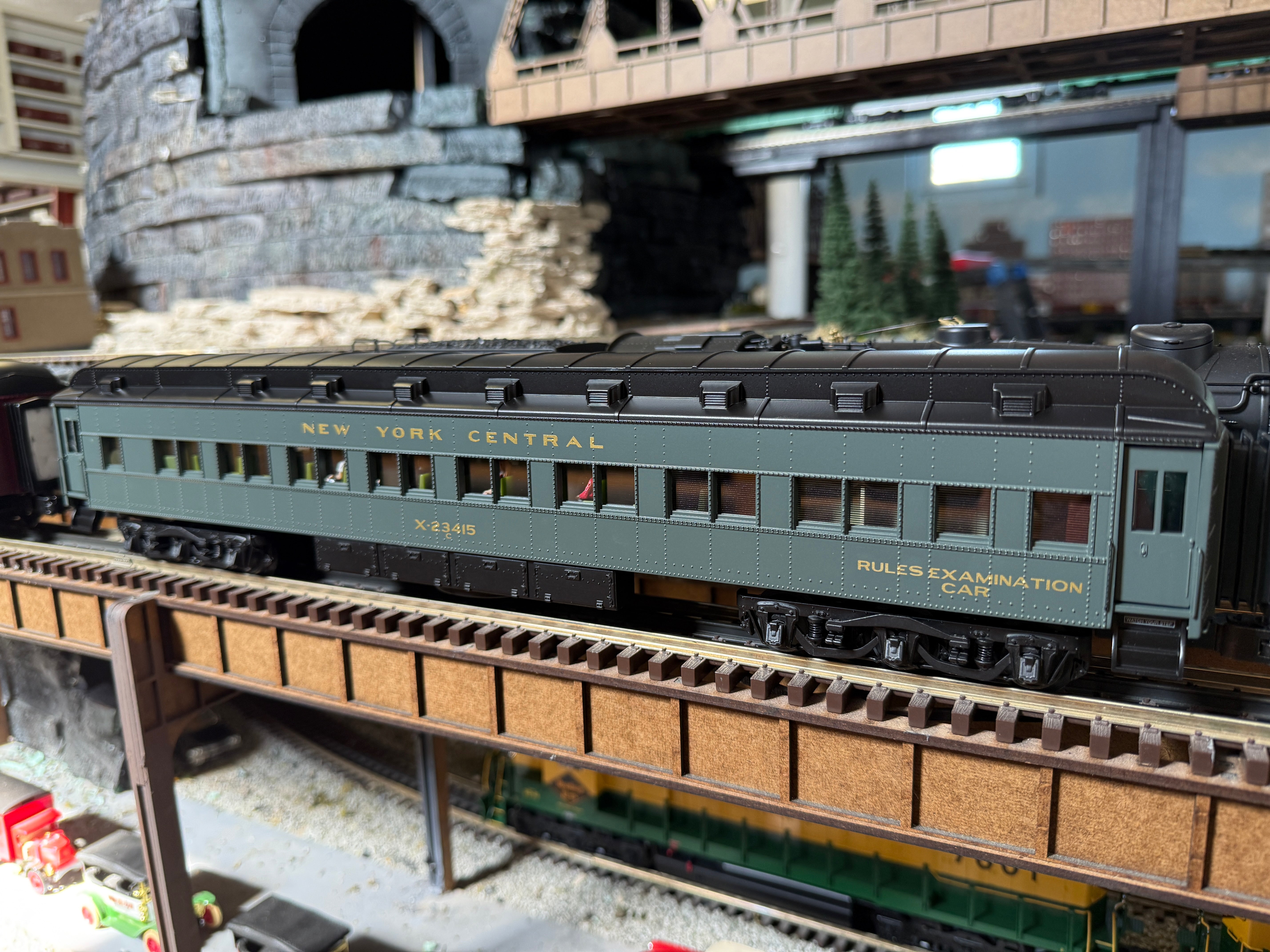 Lionel 2427280 - 18" Training Car "New York Central" #X-23415