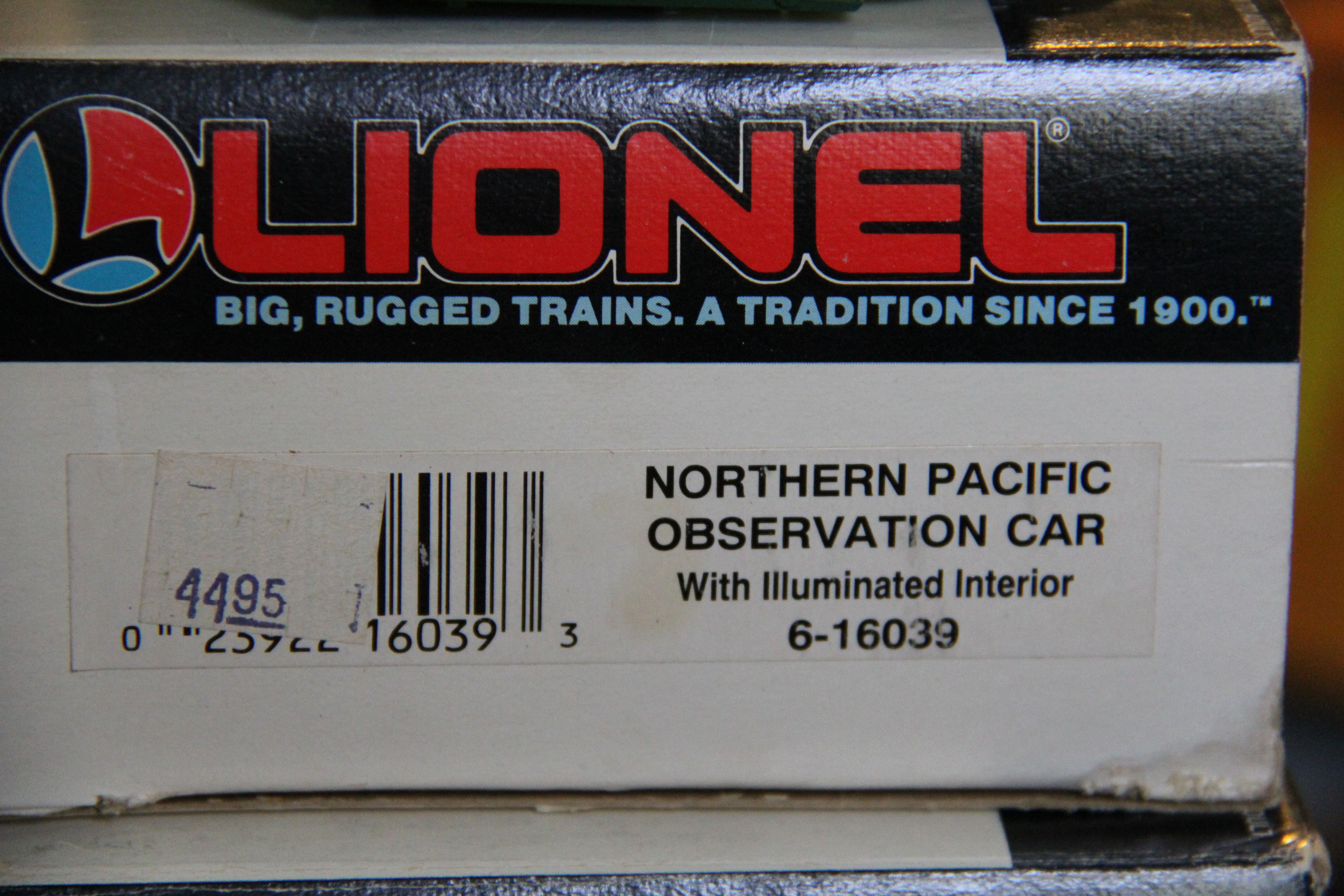 Lionel -16036, 37, 38, 39 Northern Pacific Passenger 4 Car Set -Second hand-M4331