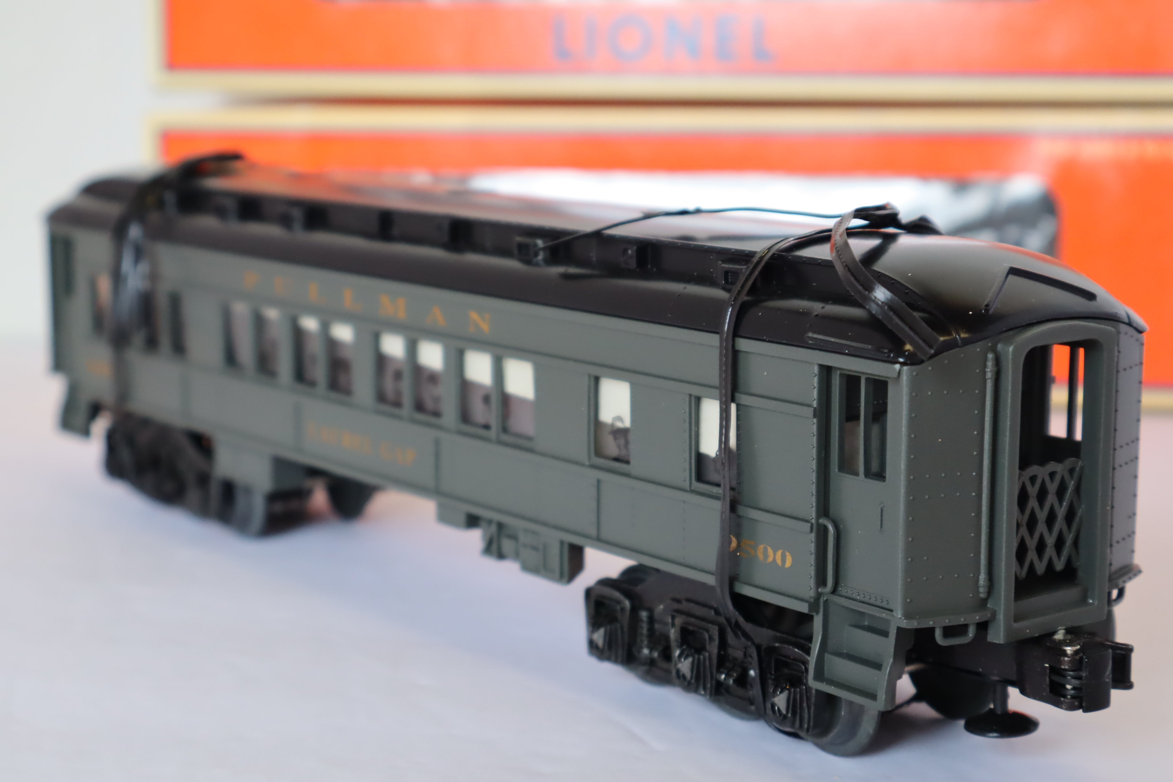 Lionel 6-19070 -9501 Pullman Baby Madison Passenger Set of 4-Second hand-M7830