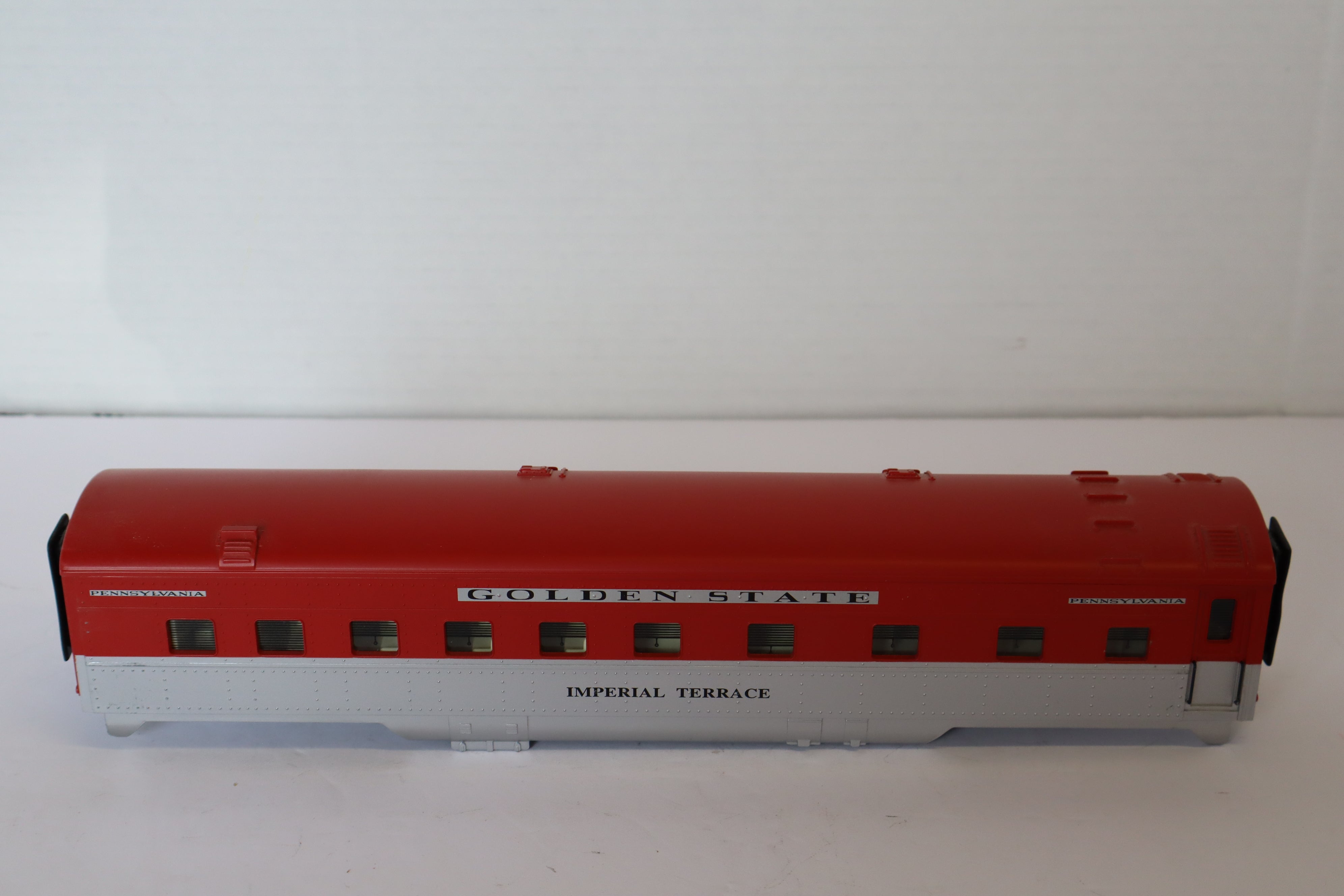 K Line PRR Golden State Streamliner Passenger Shells-Second hand-M7839