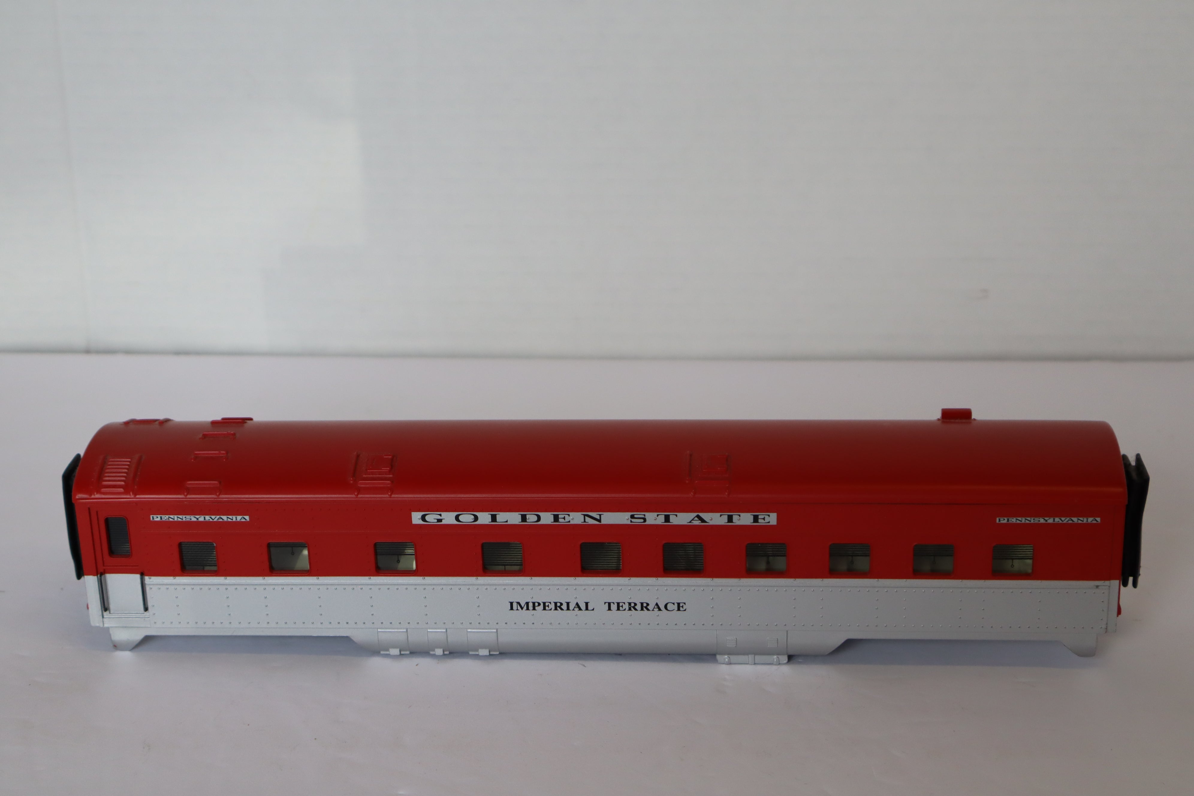 K Line PRR Golden State Streamliner Passenger Shells-Second hand-M7839