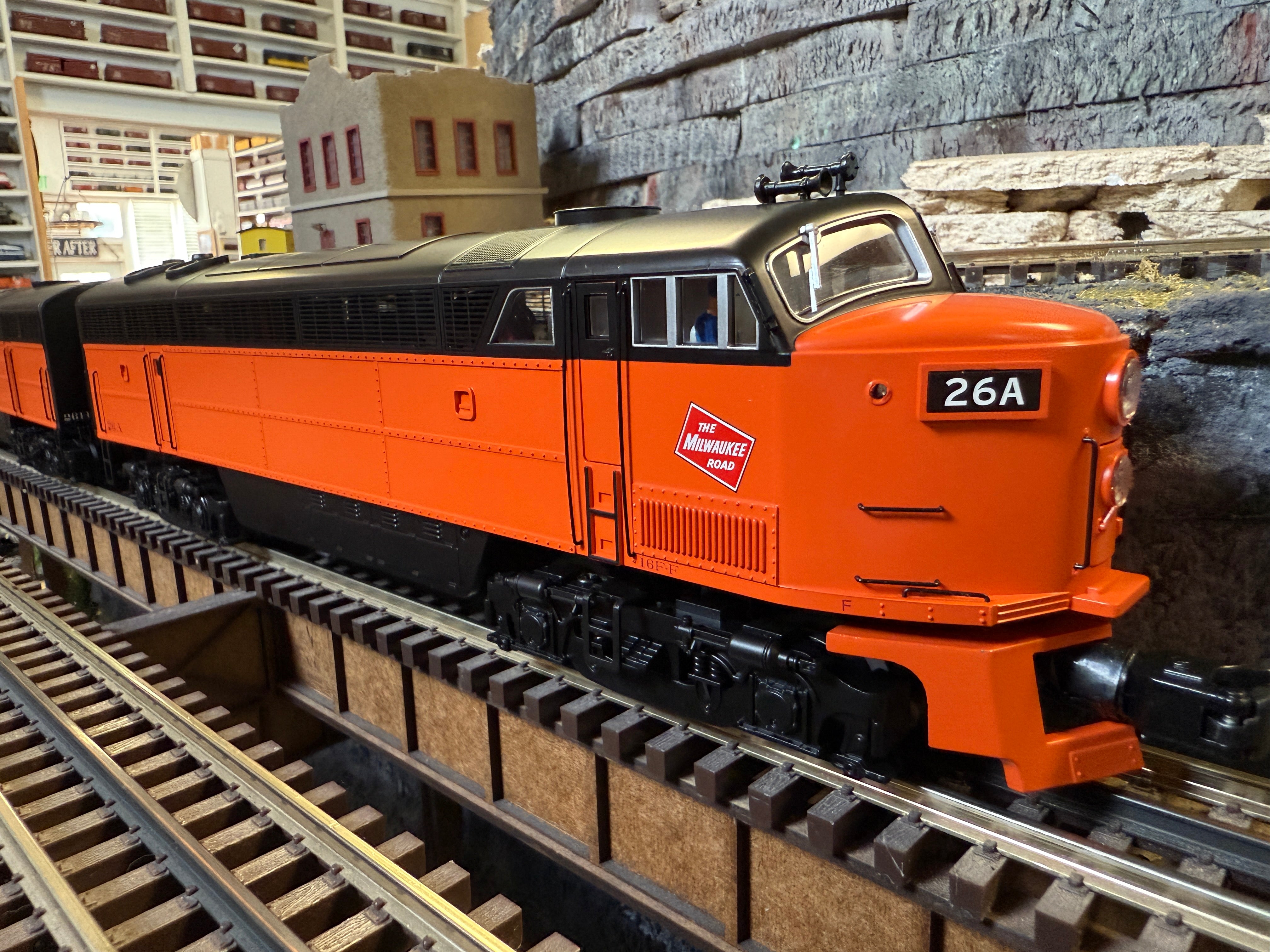Lionel 2533958 - Legacy C Liner Diesel Locomotive "Milwaukee Road" #26A - Custom Run for MrMuffin'sTrains