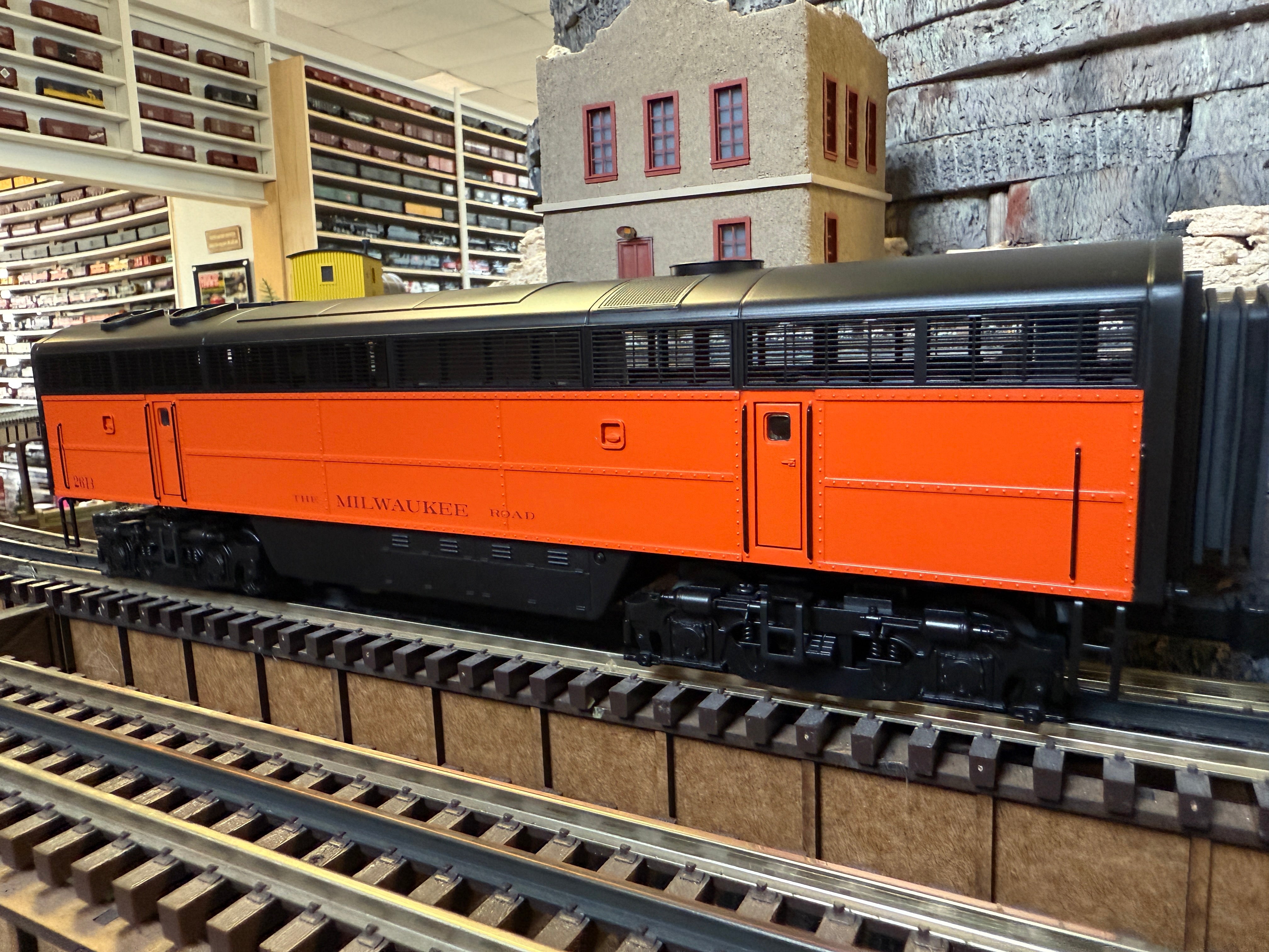 Lionel 2533959 - C Liner Superbass "Milwaukee Road" #26B - Custom Run for MrMuffin'sTrains