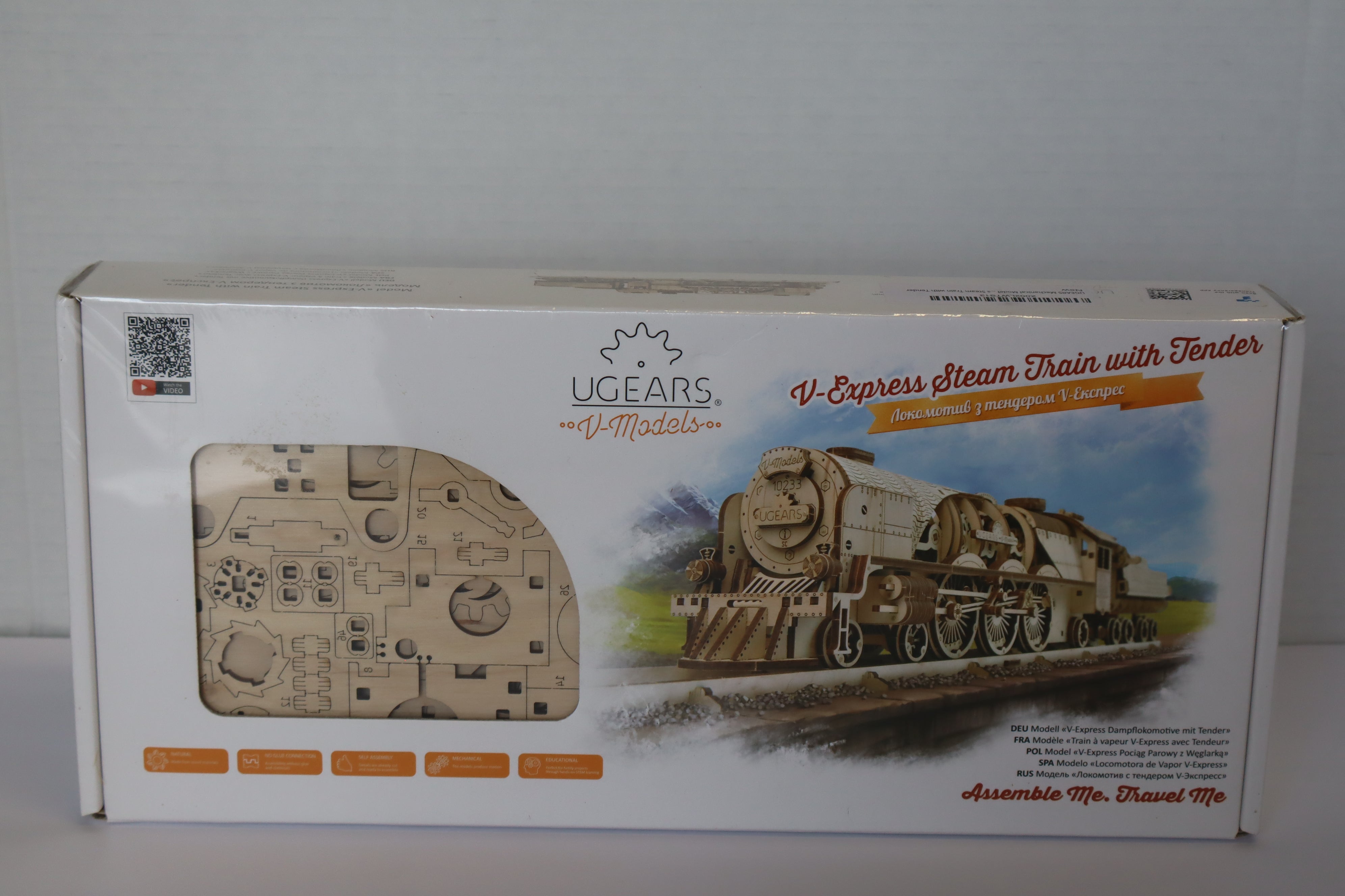 UGears Model Kit V-Express Stream Train with Tender-Second hand-M7852