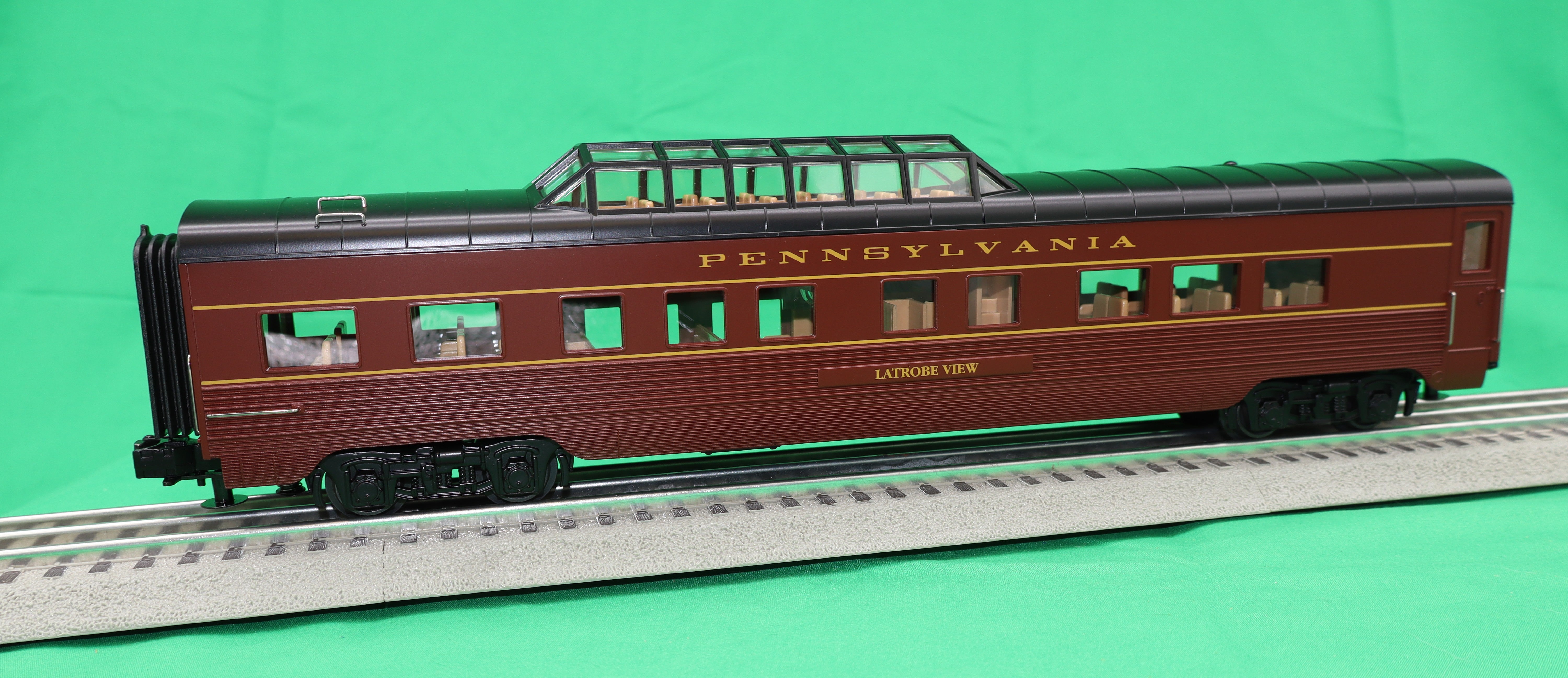MTH 30-68252 - 60’ Streamlined Passenger Set "Pennsylvania" (4-Car)