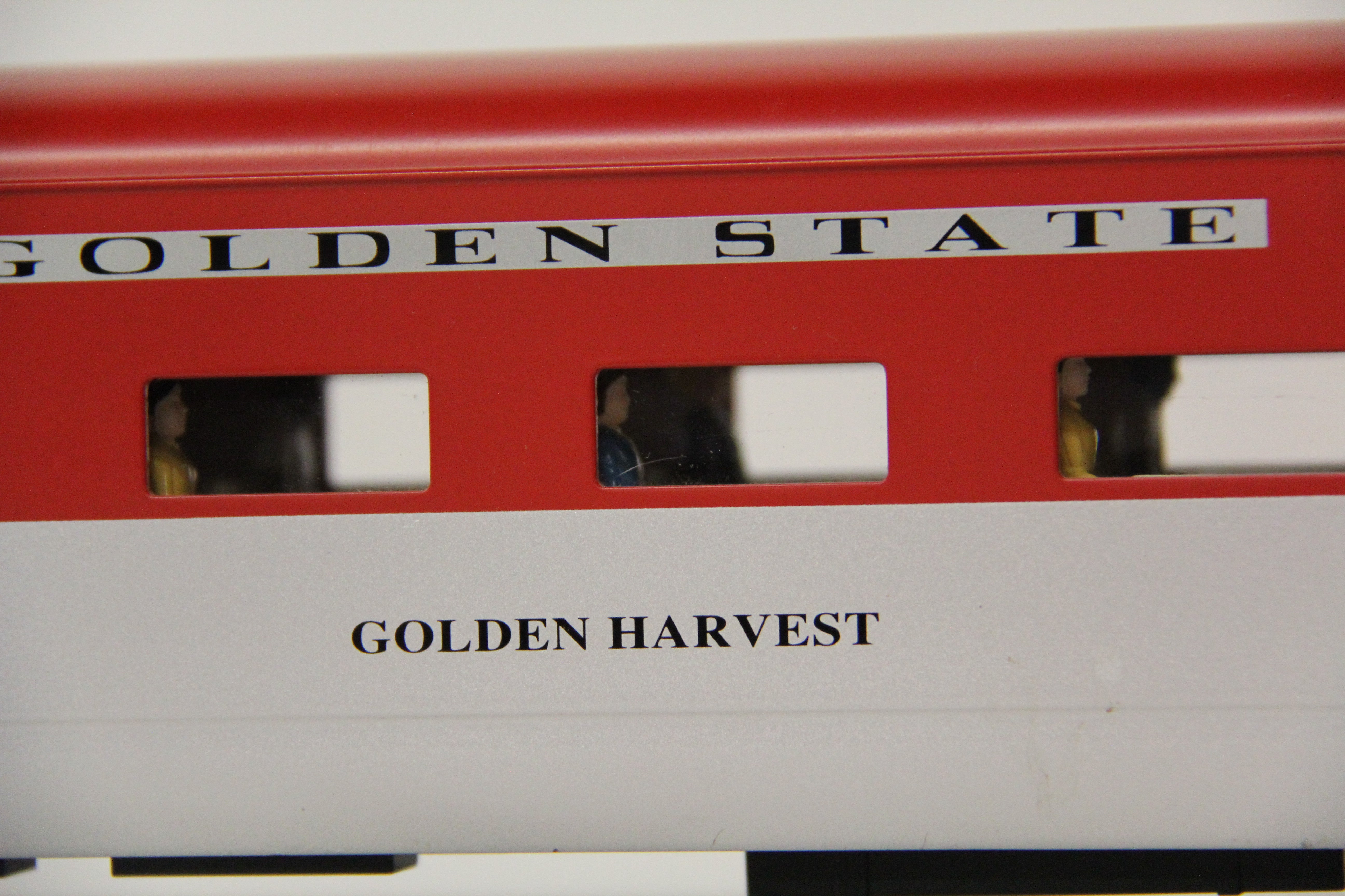 K Line K4632-0427IC KCC Golden State "Golden Harvest" Extruded Aluminum Diner-Second hand-M6363