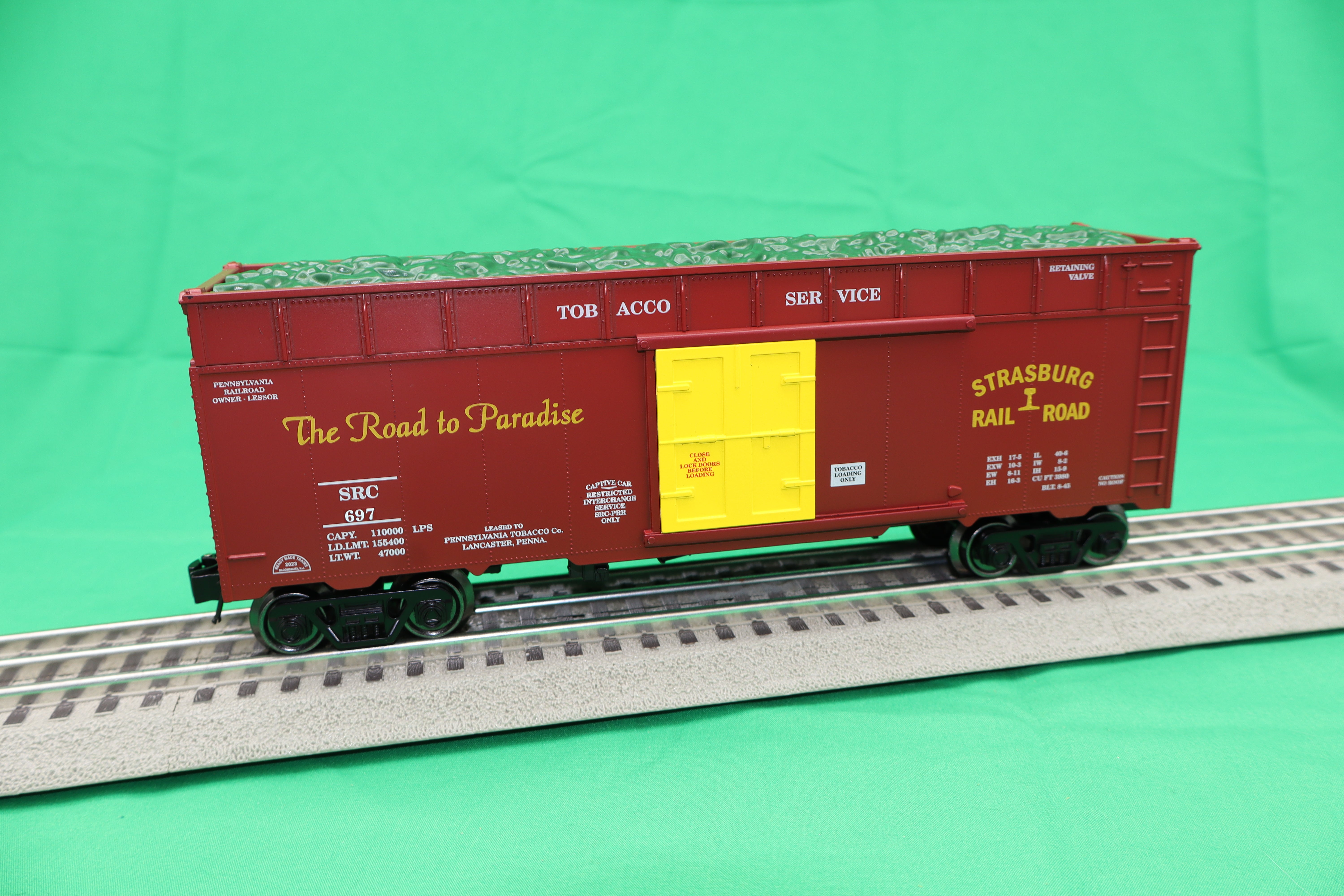 Ready Made Trains RMT-86499-40 - 40' Woodchip Car "Strasburg"