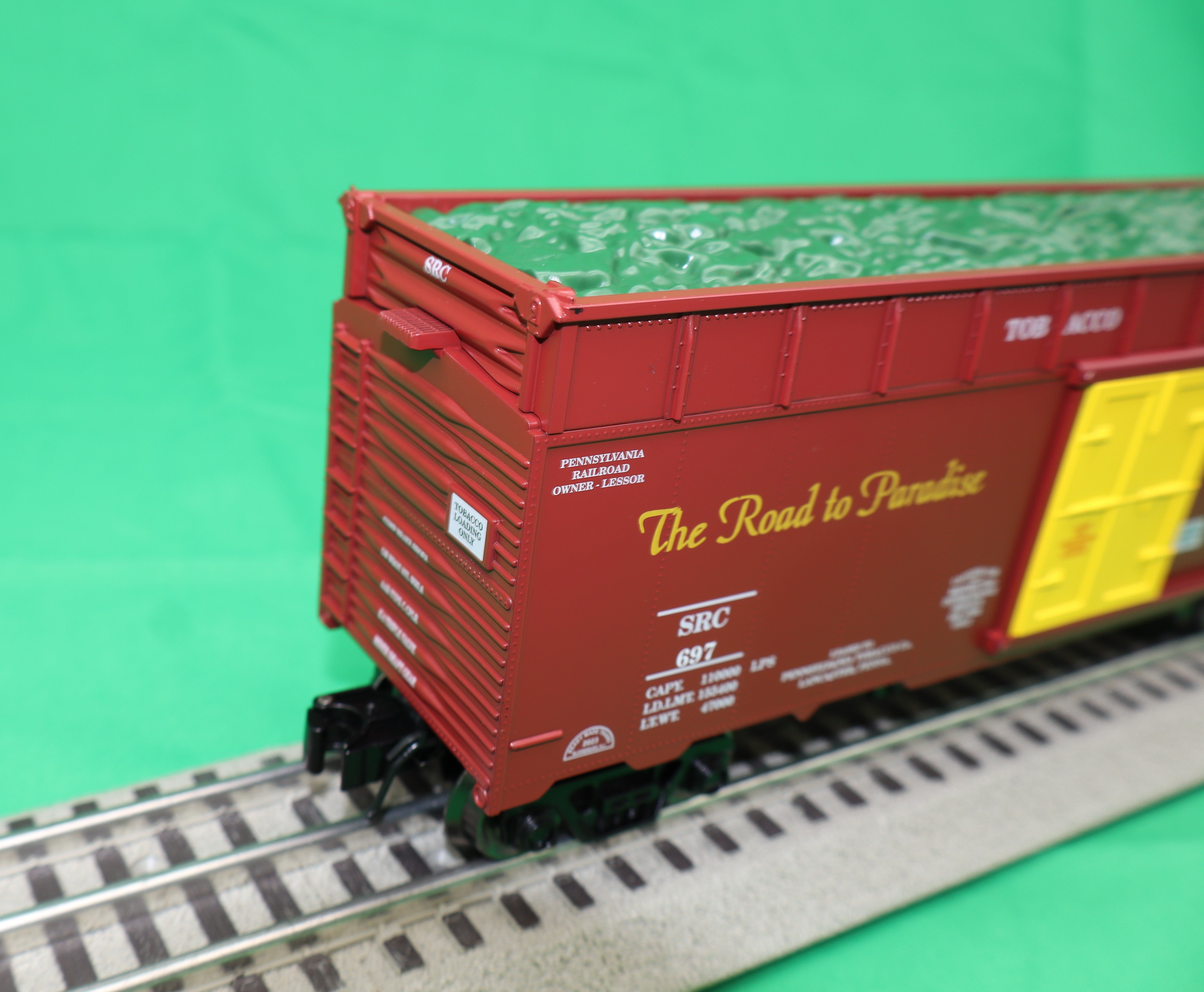 Ready Made Trains RMT-86499-40 - 40' Woodchip Car "Strasburg"