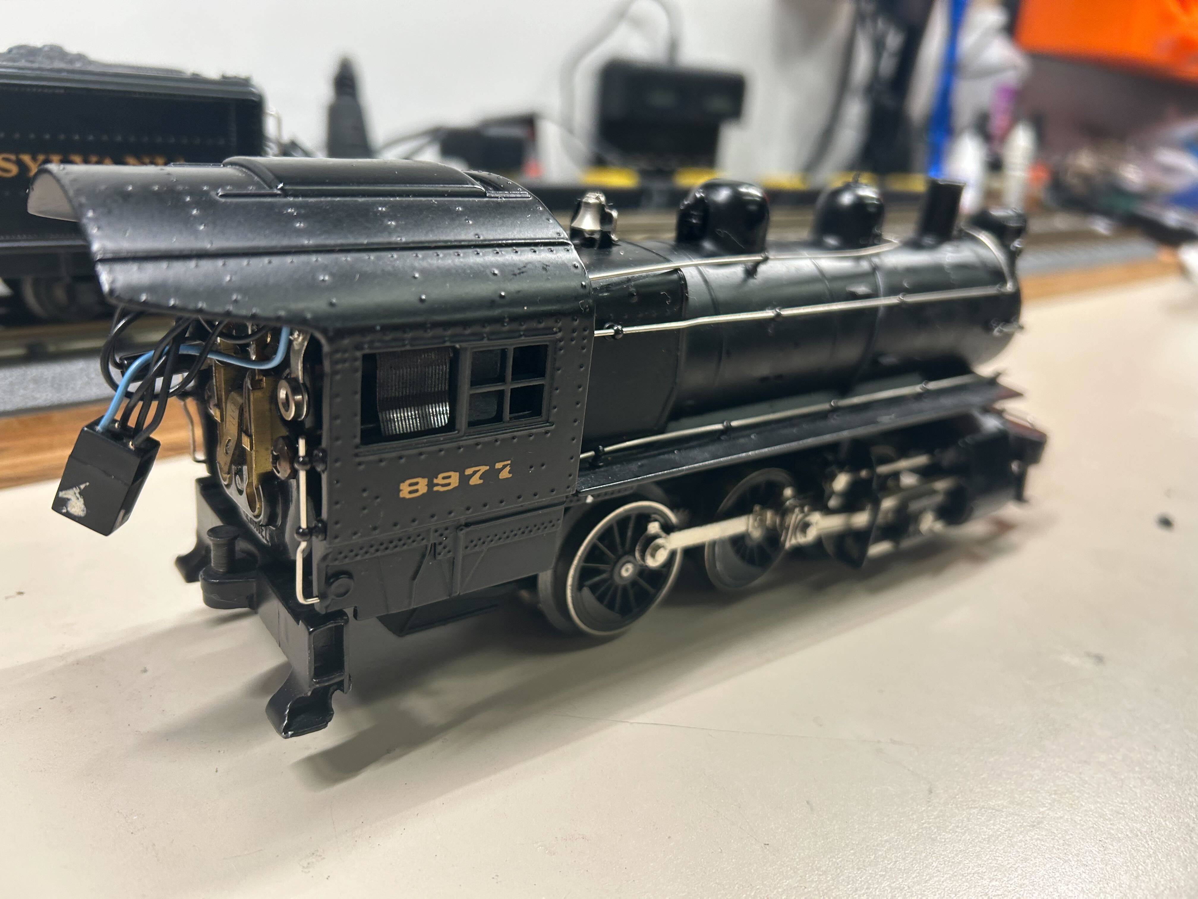 Lionel 6-18000 Pennsylvania 0-6-0 B6 Switcher Locomotive & Tender #8977-Second hand-M5597