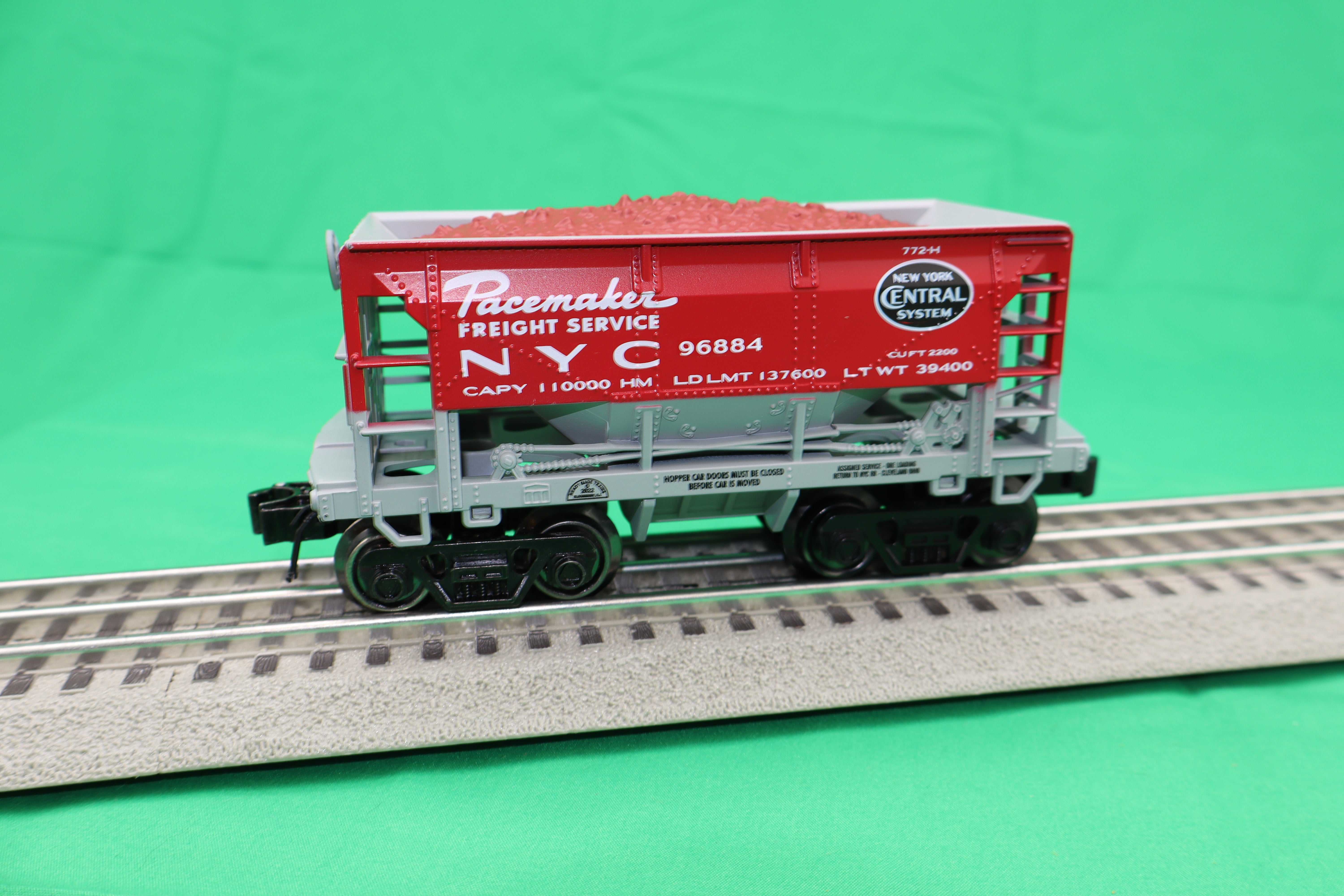 Ready Made Trains RMT-96721-3 - Ore Car "New York Central" (Pacemaker)