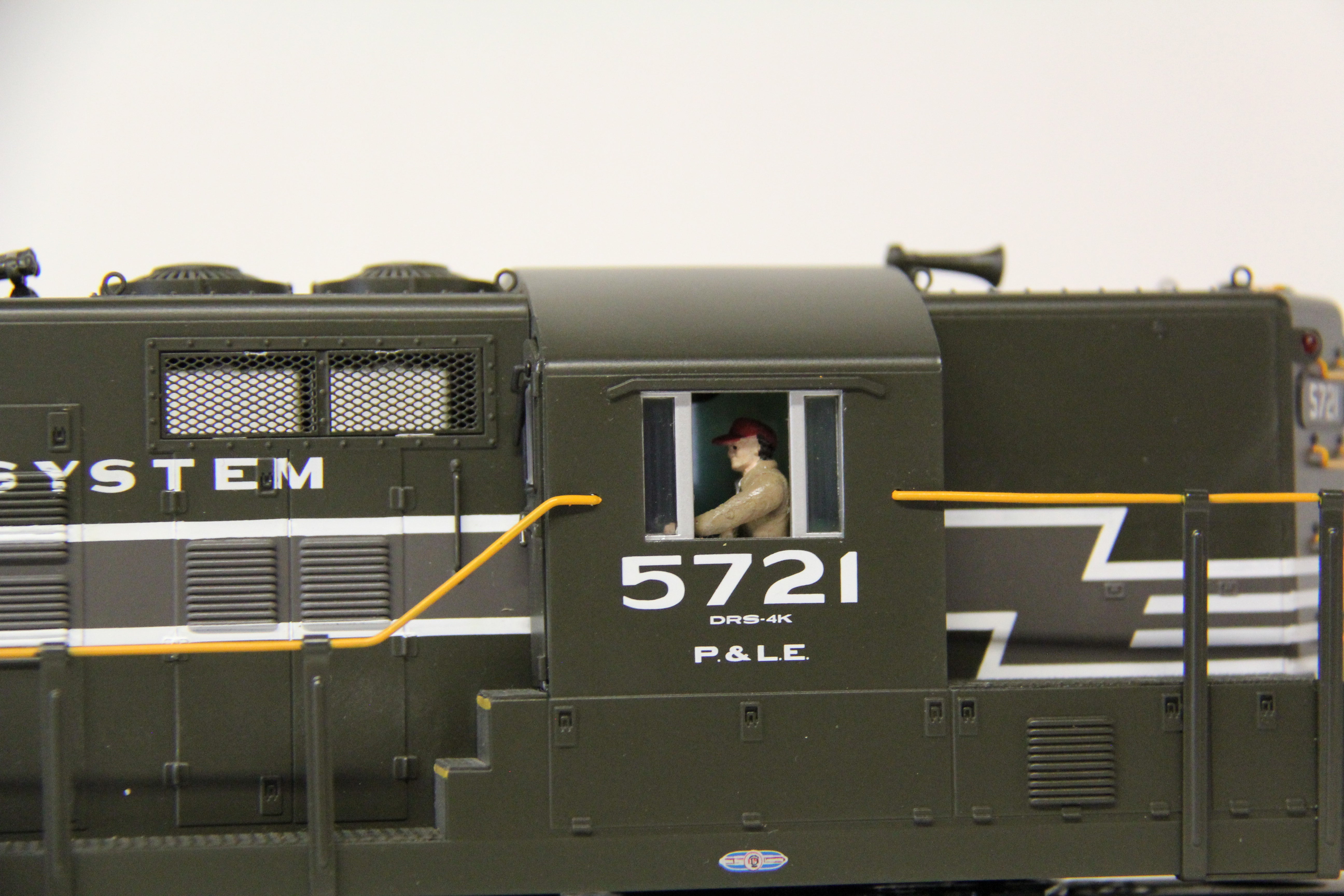 MTH 20-20031-3 Pittsburgh & Lake Erie GP-7 Diesel Engine Non-Powered #5721-Second hand-M6377