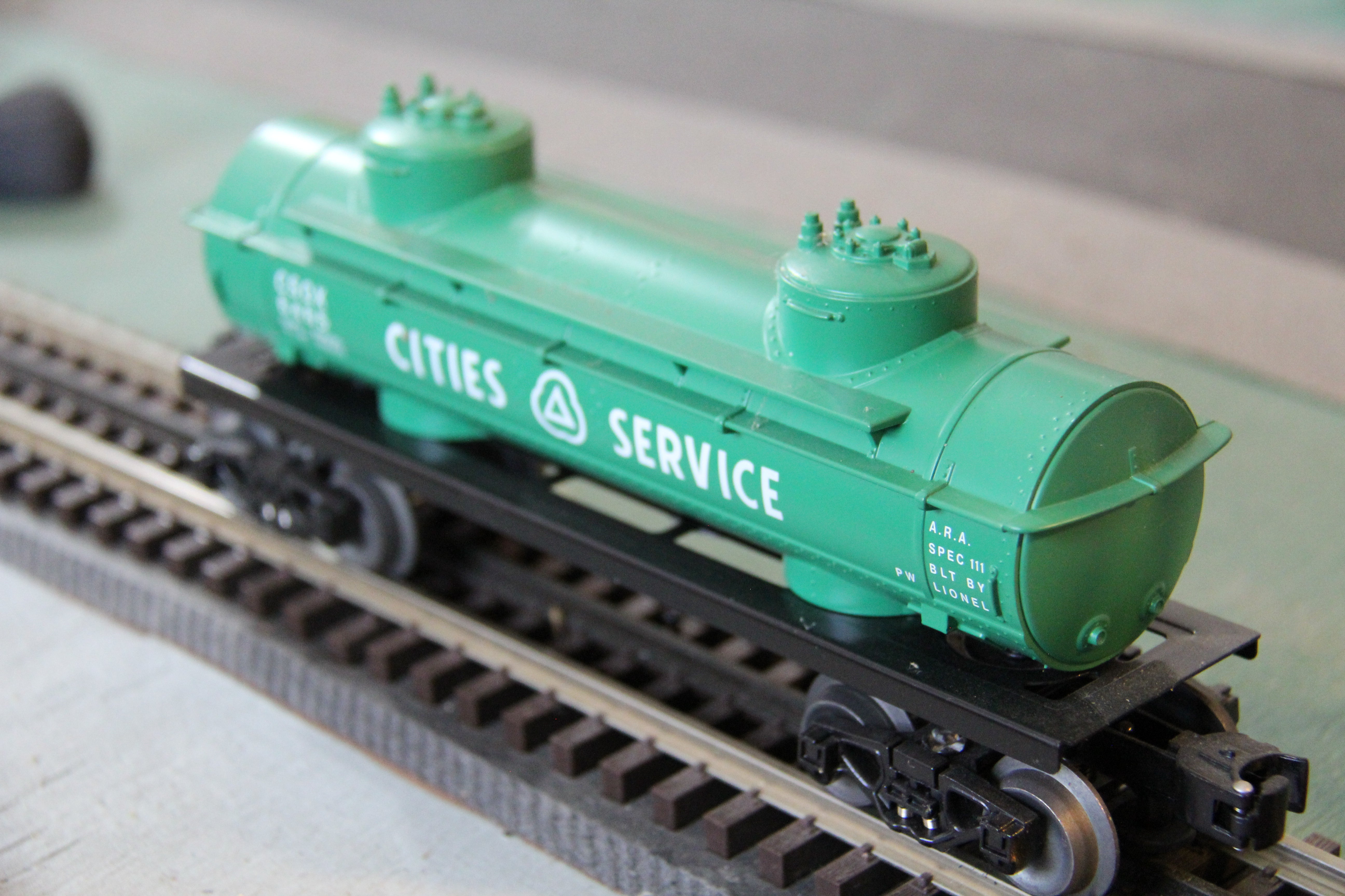 Lionel 6-29617 #6465 Cities Services Tank Car-Second hand-M4414