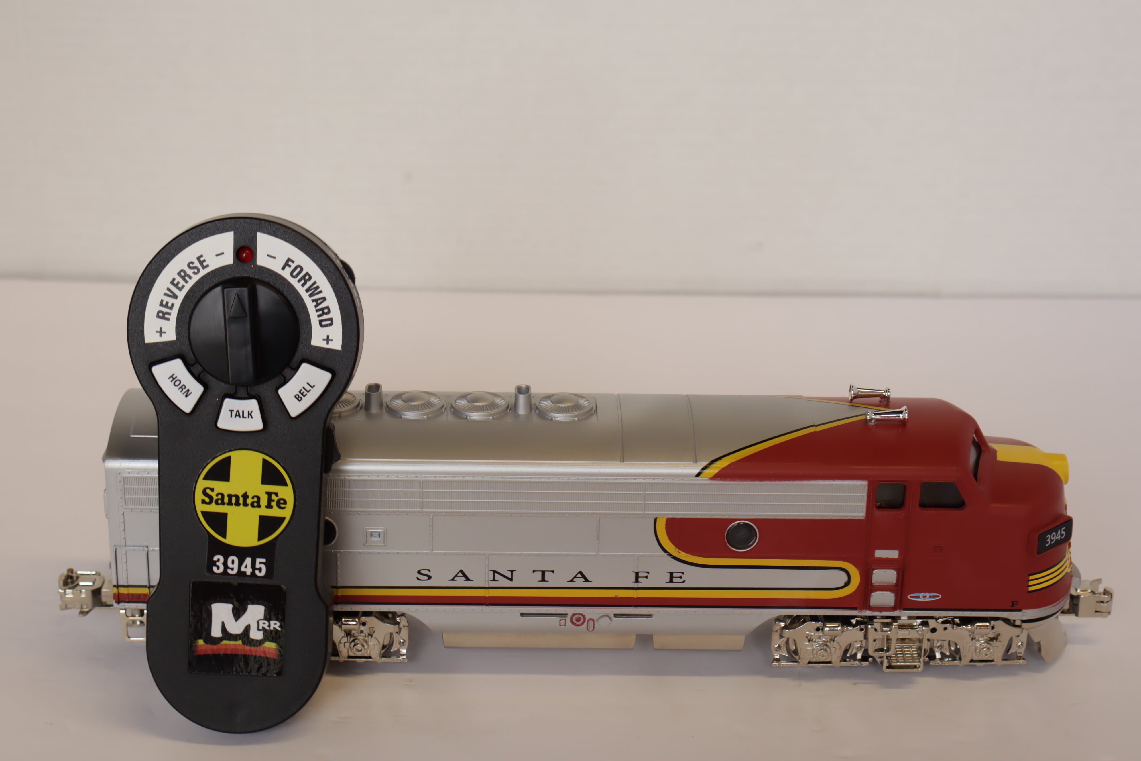 Menards 279-3945 Santa Fe Locomotive Model Number #MC90396-Second hand-M7844