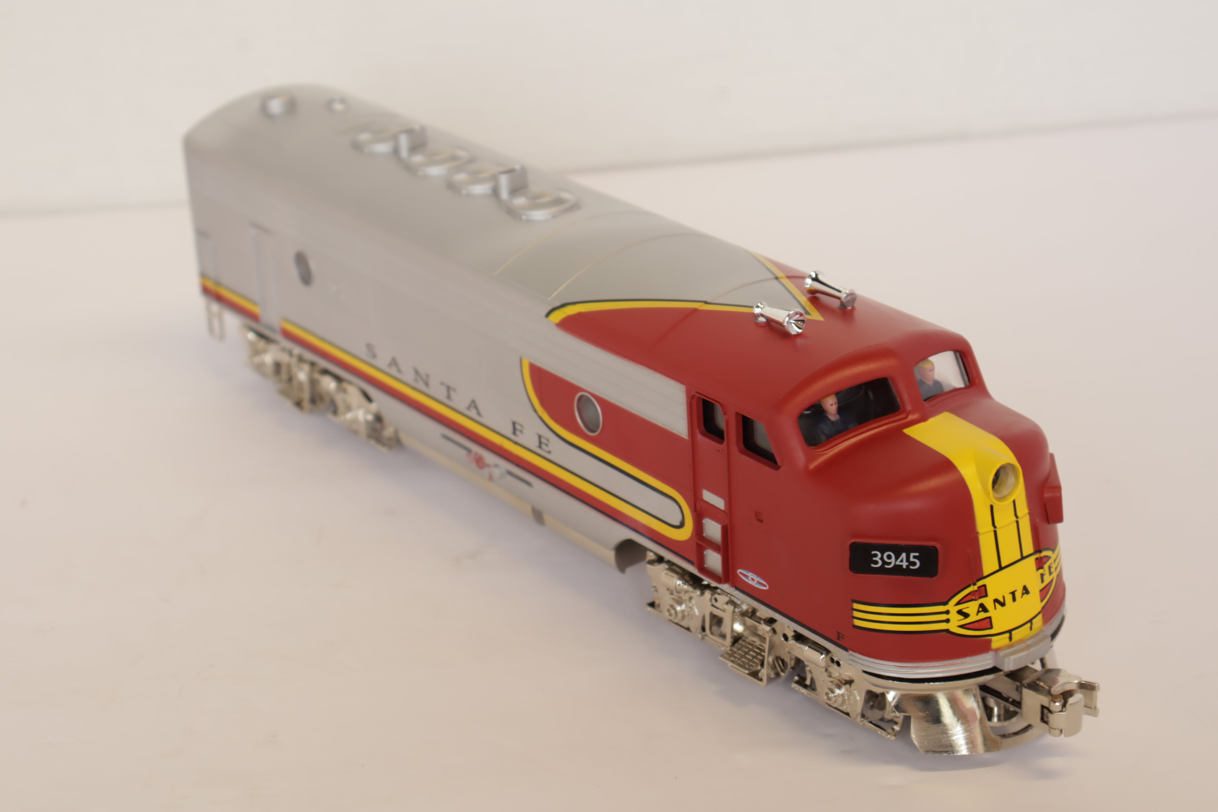 Menards 279-3945 Santa Fe Locomotive Model Number #MC90396-Second hand-M7844