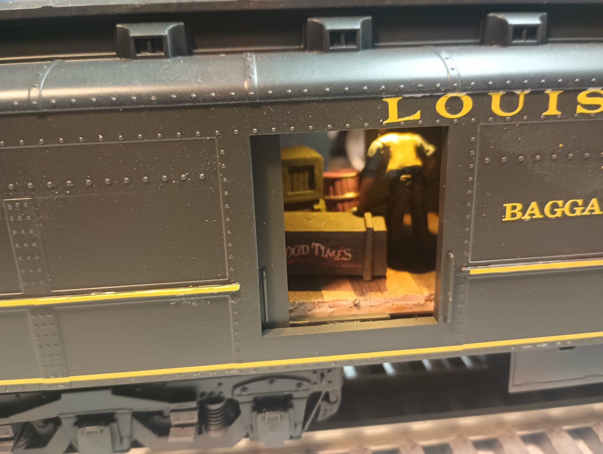 Atlas O 3007035-40LN - 70' Madison Heavyweight Passenger Car Set "Louisville & Nashville" (6-Car) - Custom Run for MrMuffin'sTrains