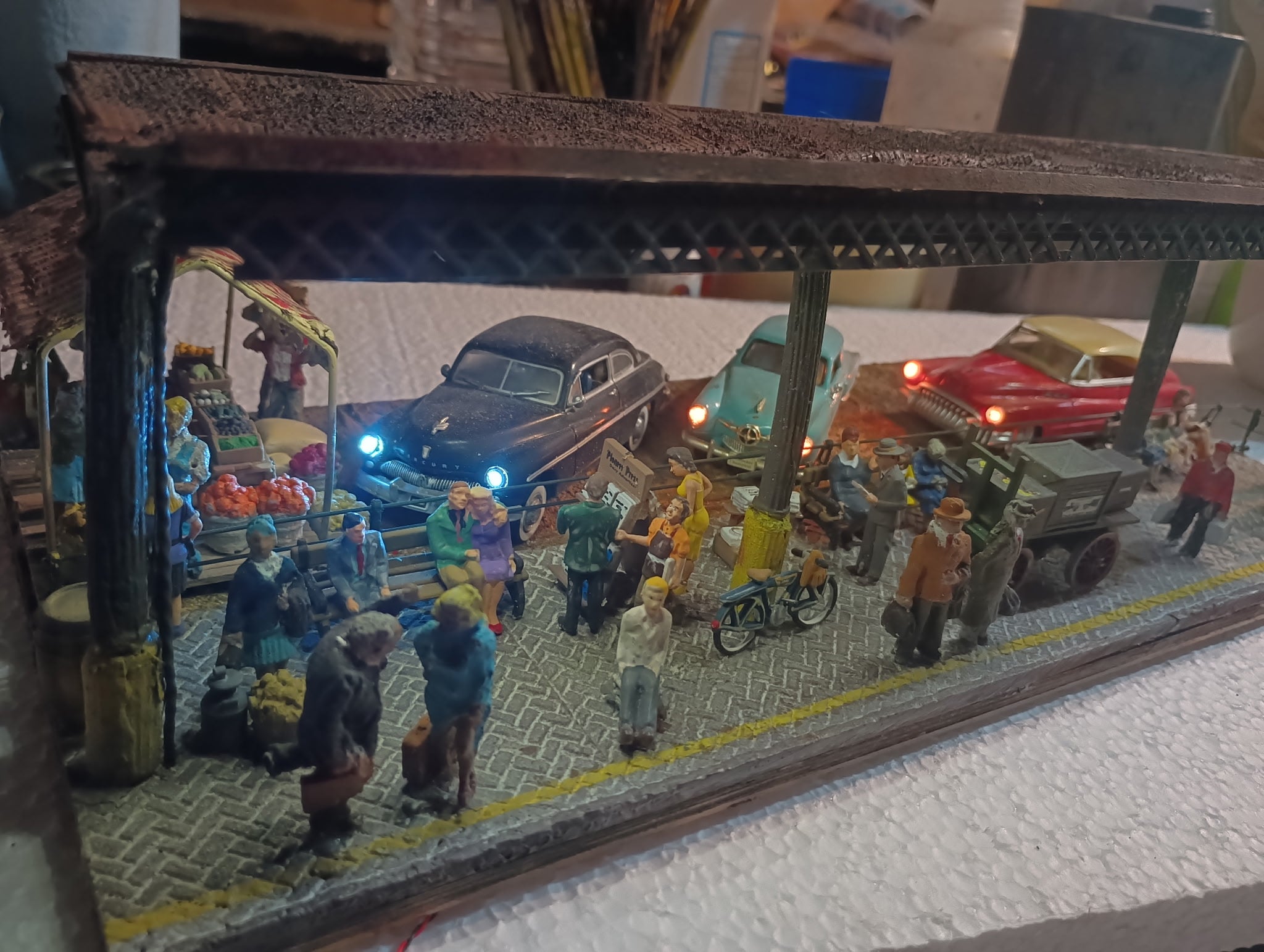 Harry Hieke Custom - Small Town Passenger Station Complex - 44" long