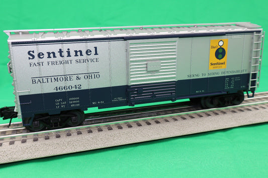 Atlas O 2001242 - Trainman - 40' Sliding Door Boxcar "Baltimore & Ohio" w/ 8' Door - MrMuffin'sTrains