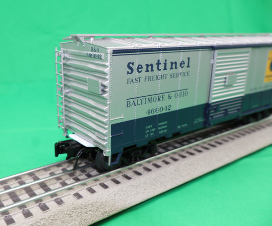 Atlas O 2001242 - Trainman - 40' Sliding Door Boxcar "Baltimore & Ohio" w/ 8' Door - MrMuffin'sTrains
