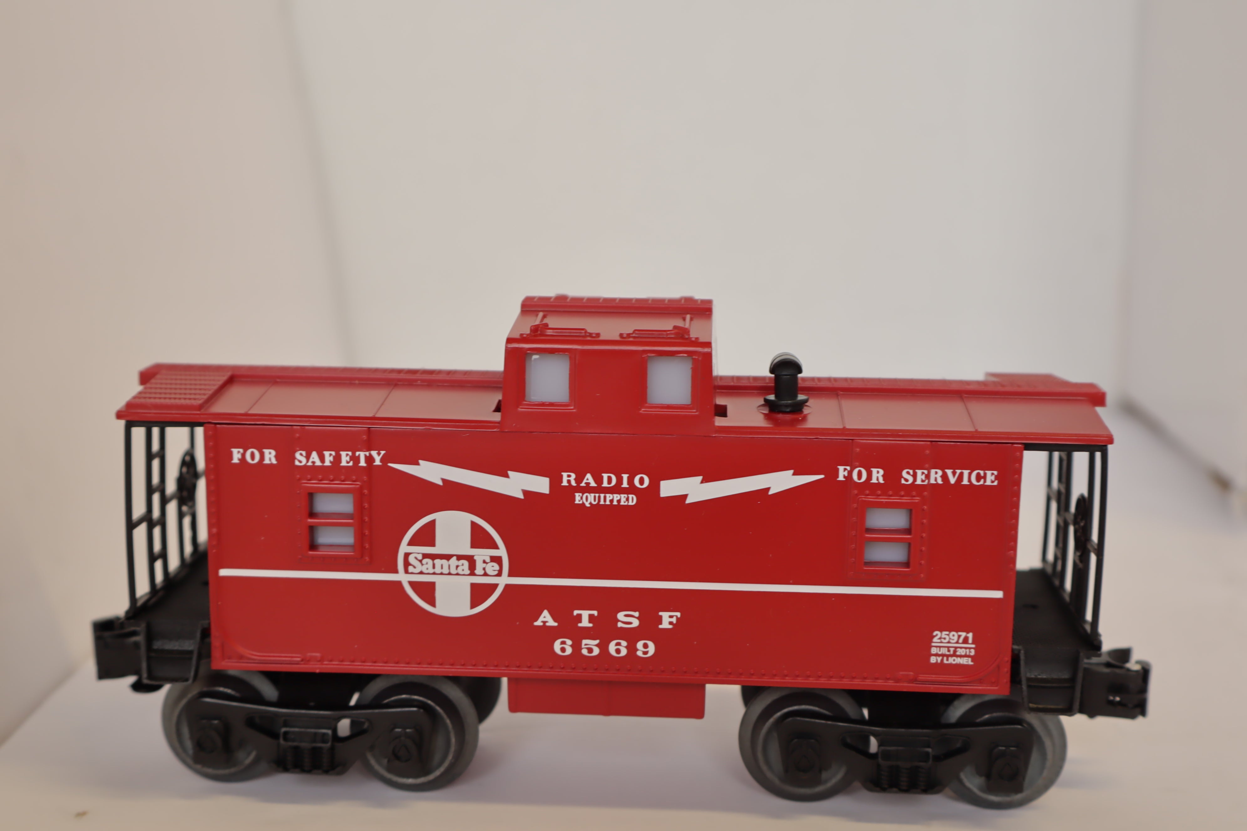 Lionel 6-30207 Santa Fe Scout Remote Freight Set-Second hand-M7675