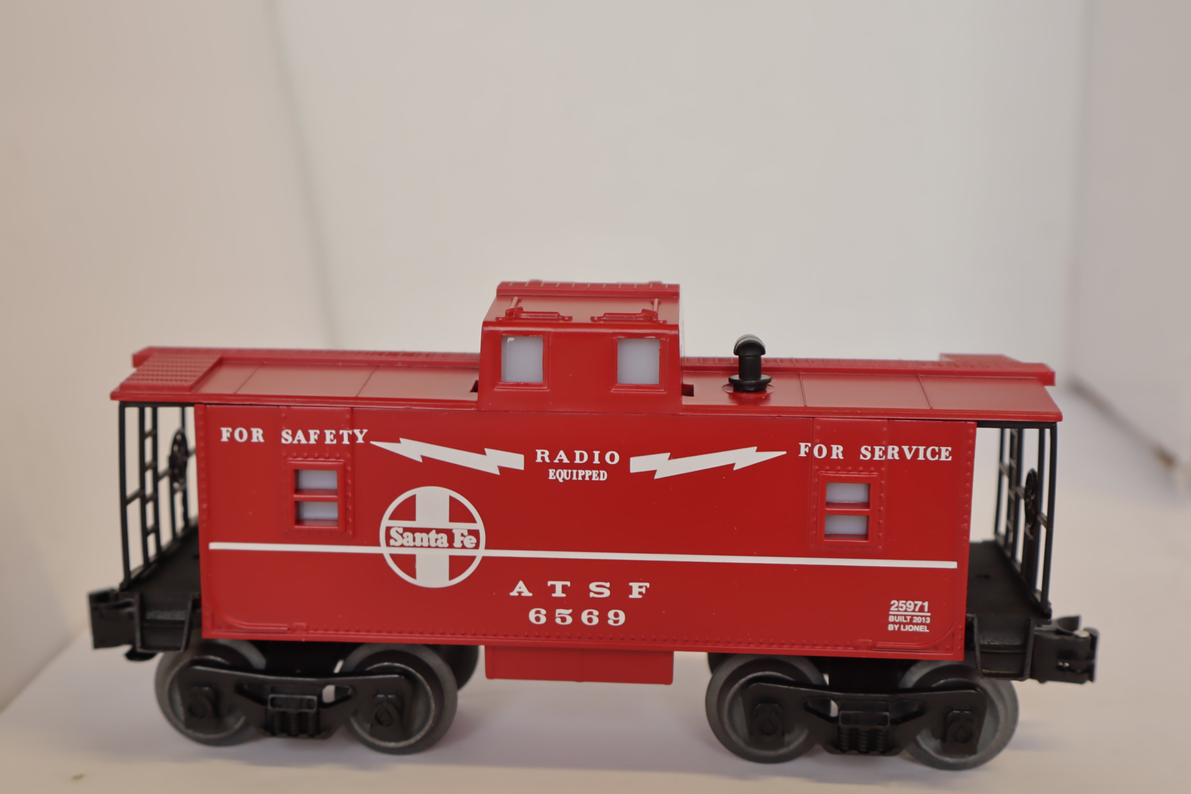 Lionel 6-30207 Santa Fe Scout Remote Freight Set-Second hand-M7675