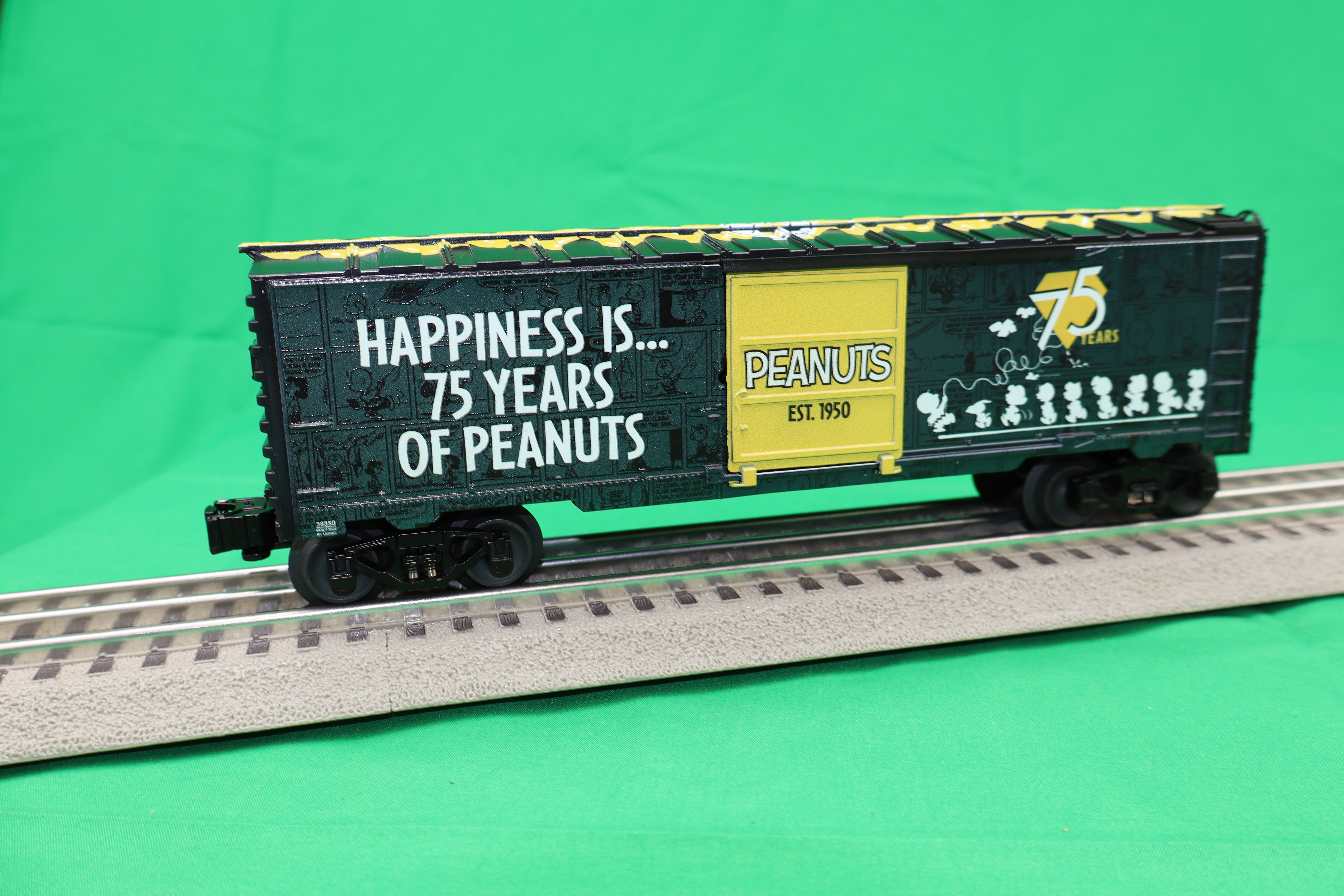 Lionel 2538350 - 75th Anniversary Boxcar "Peanuts"