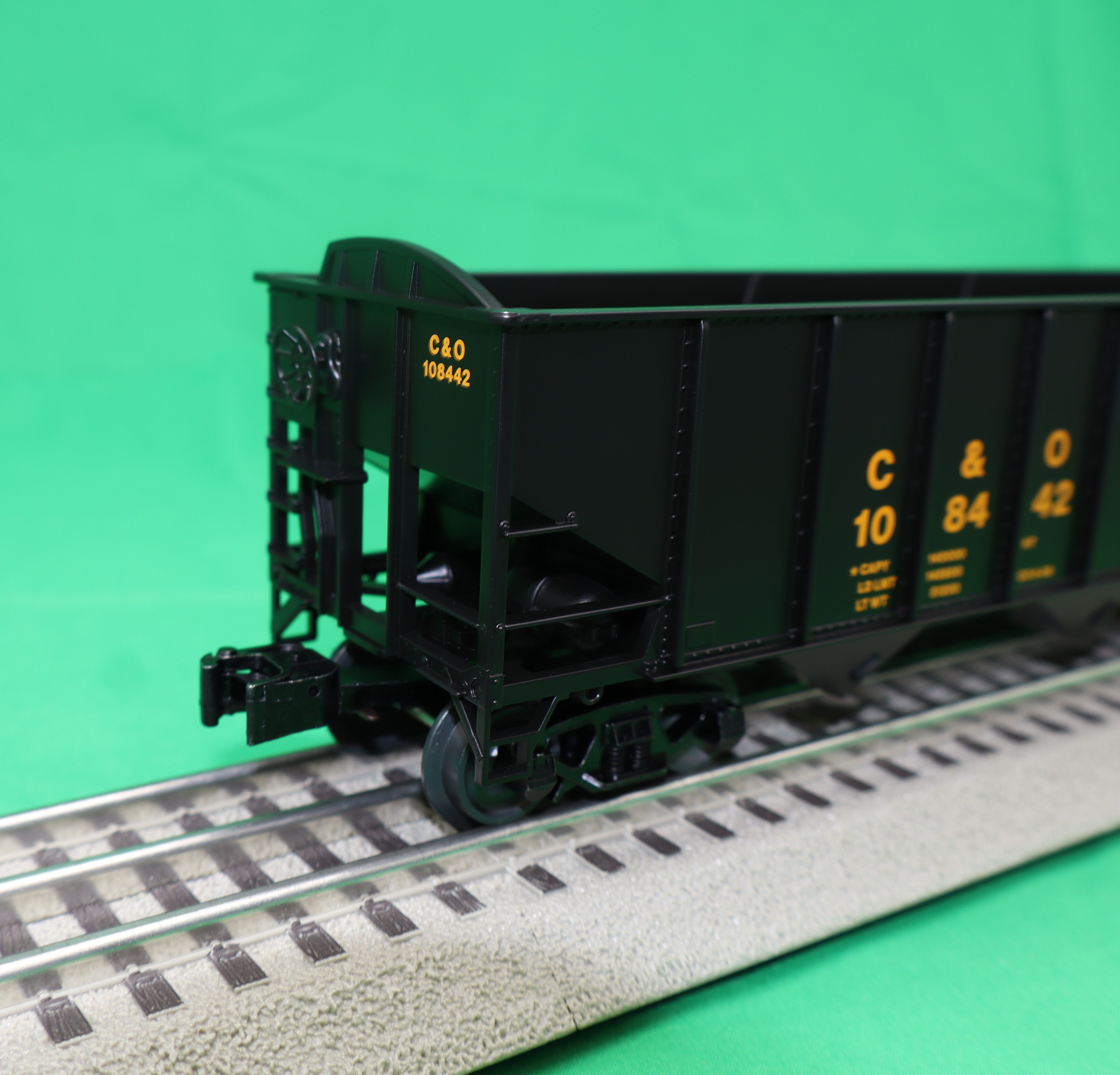 Lionel 2542229 - 3-Bay Hopper w/Peaked Ends "CSX" #108442