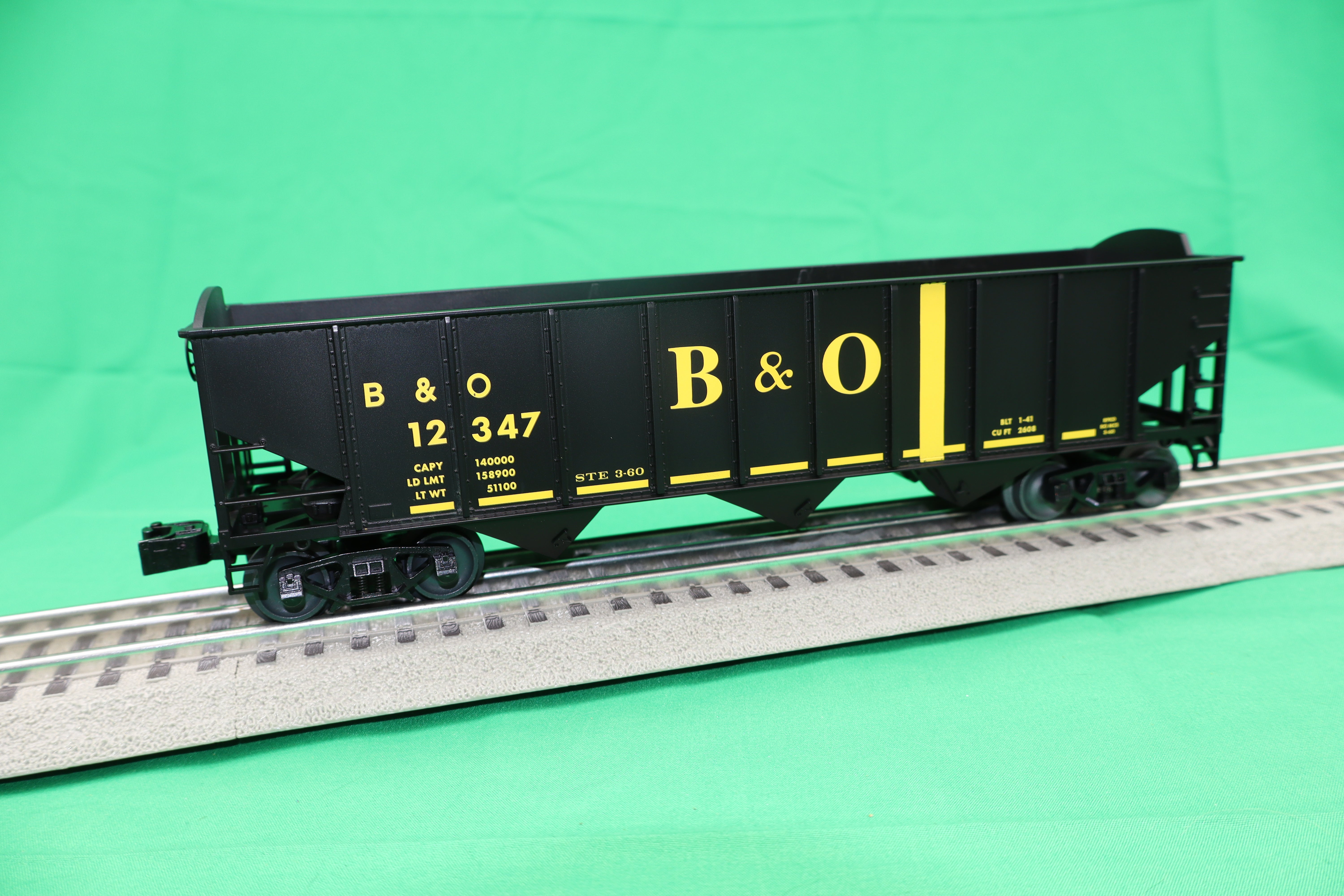 Lionel 2542209 - 3-Bay Hopper w/Peaked Ends "Baltimore & Ohio" #12347