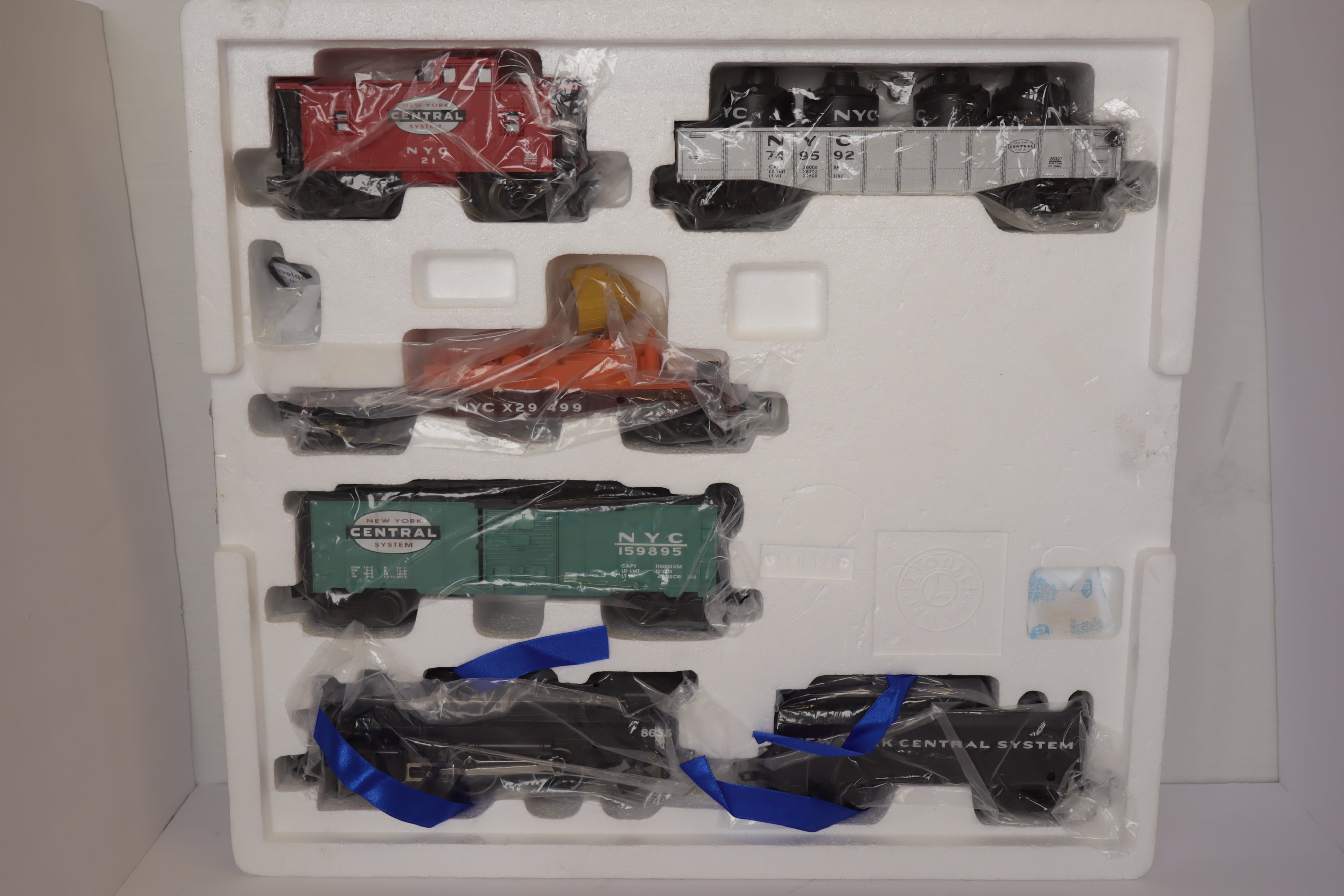 Lionel 6-30016 New York Central Flyer-Conventional 4-4-2 Steam Loco #8635-Second hand-M7679