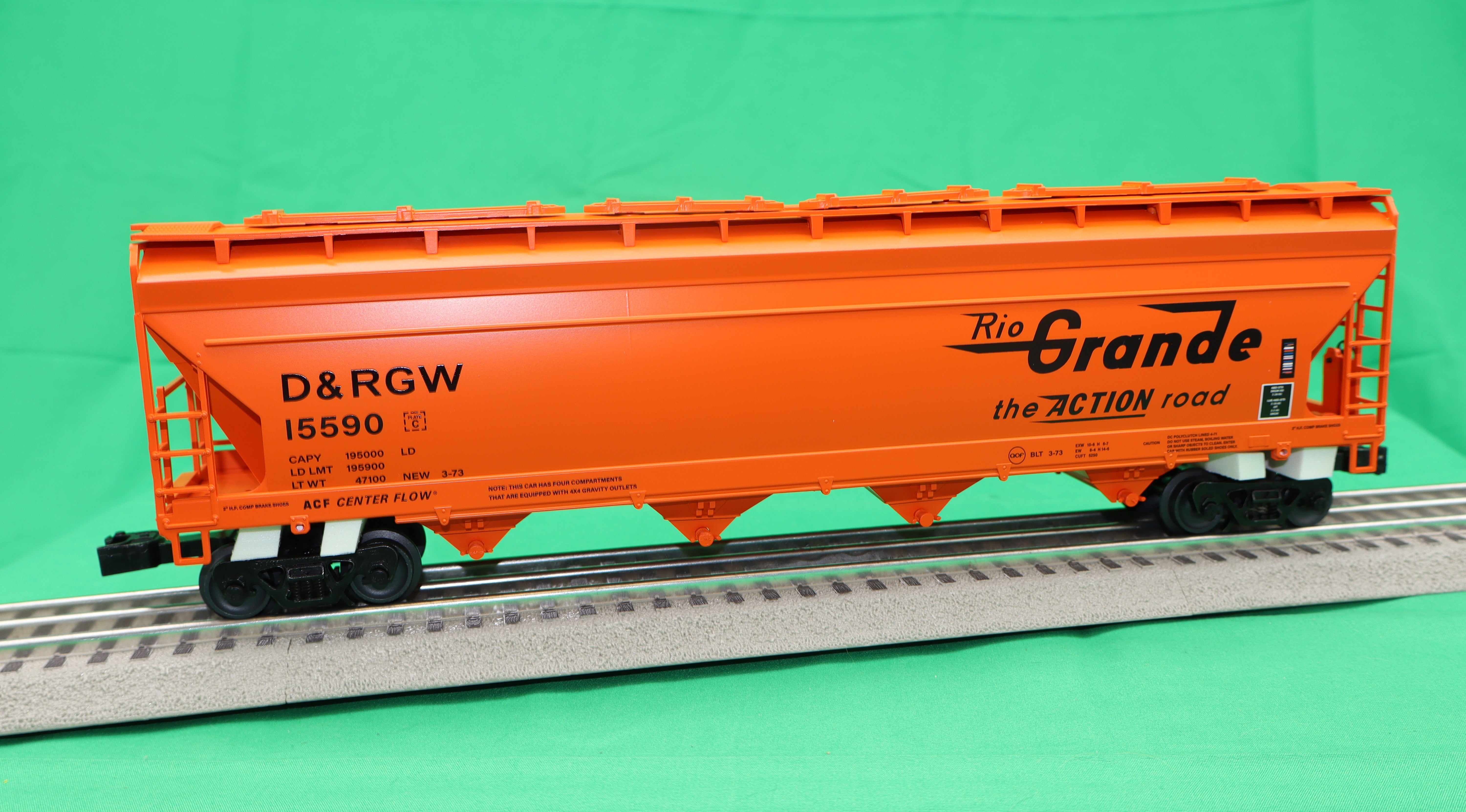 Lionel 2542172 - 4-Bay Centerflow Hopper Car "Denver & Rio Grande" #15590 (ACF)