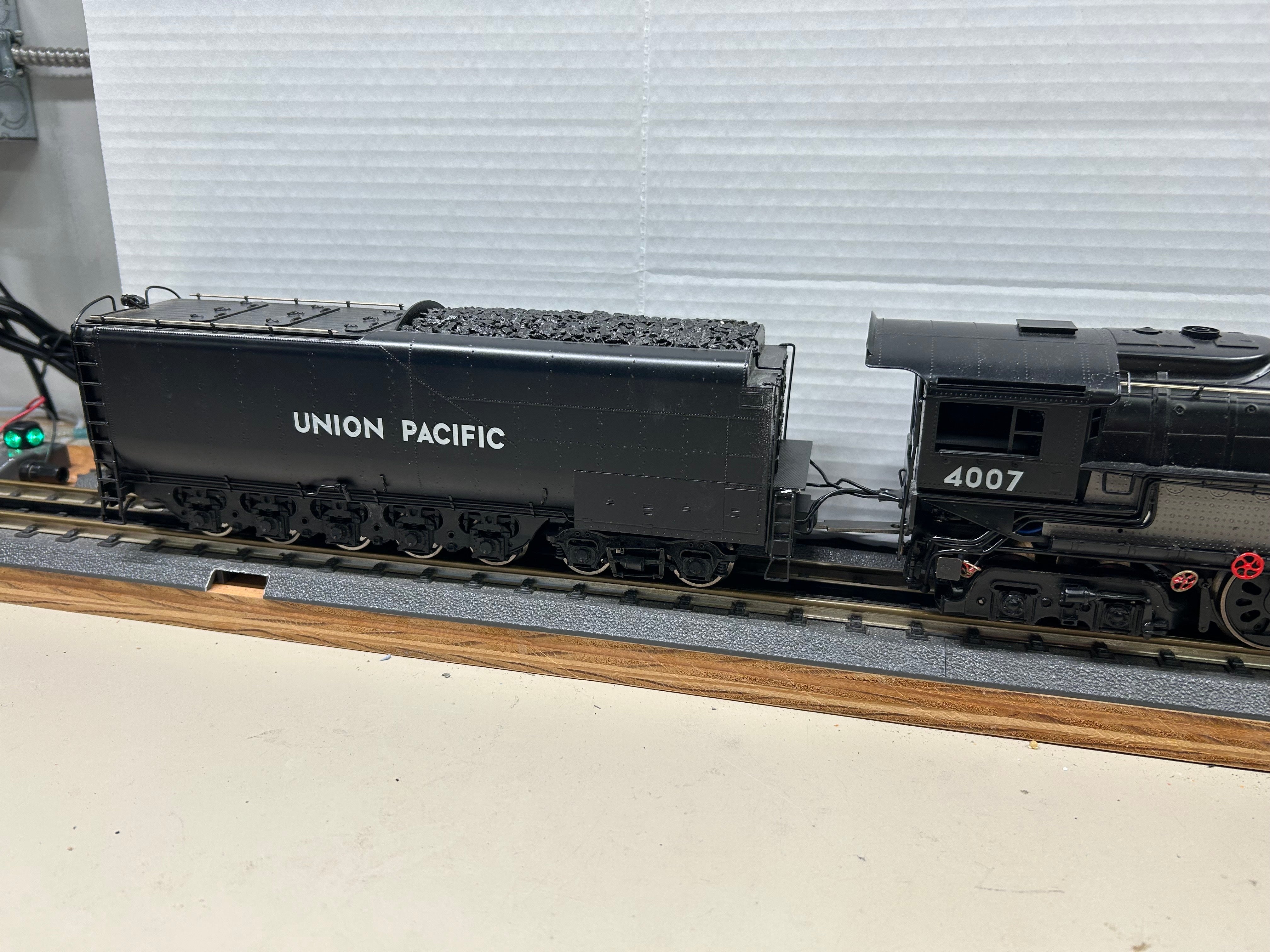 Sunset Models 3rd Rail #4007 Union Pacific Big Boy 4-8-8-4 Steam Locomotive & Tender-Second hand-M5607