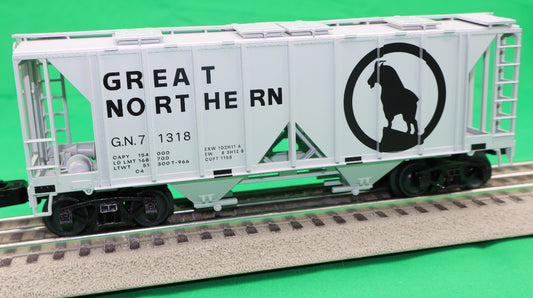 Lionel 2542091 - AC-2 Covered Hopper "Great Northern" #71330 - MrMuffin'sTrains