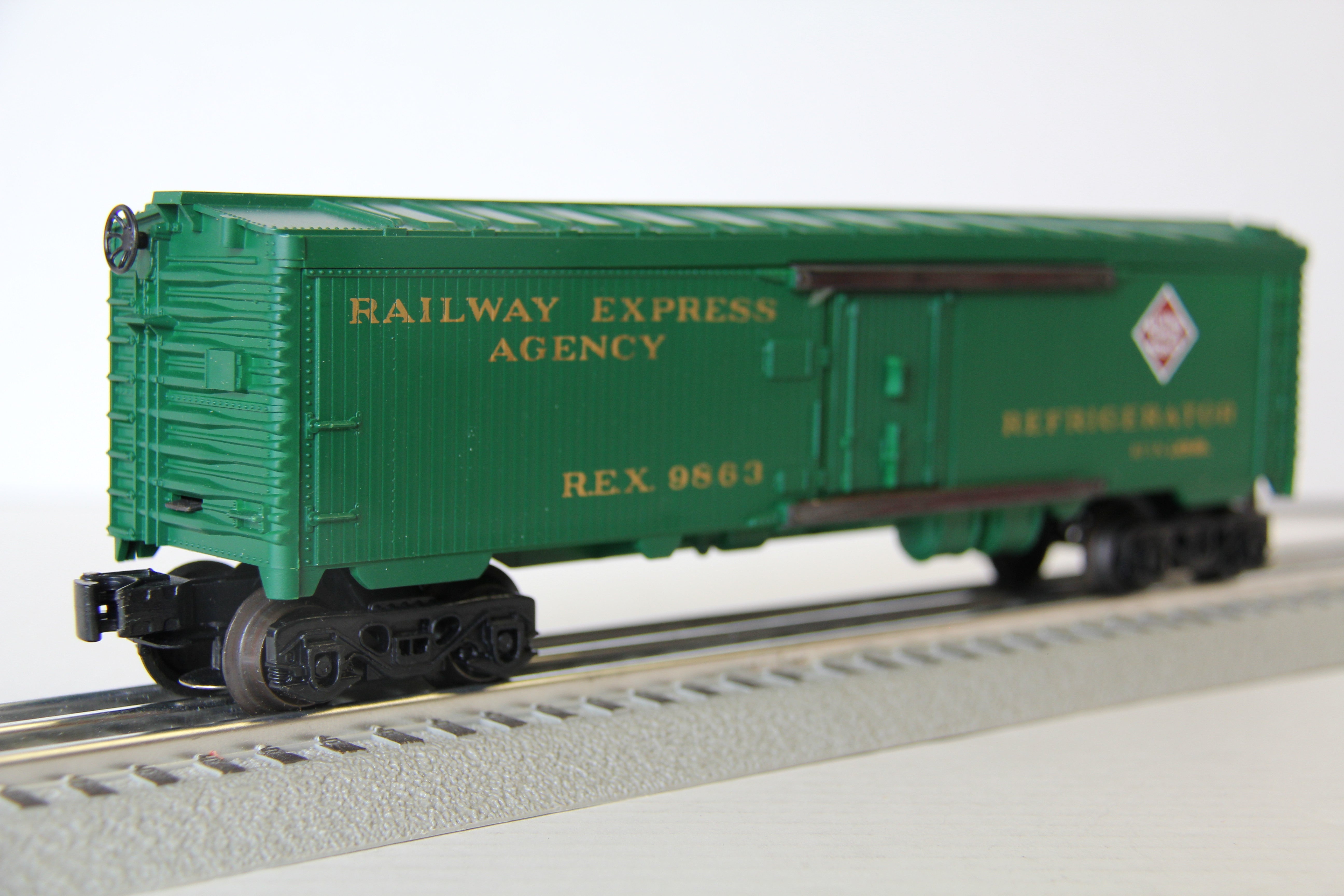 Lionel 6-9863 Railway Express Billboard Reefer-Second hand-M4478