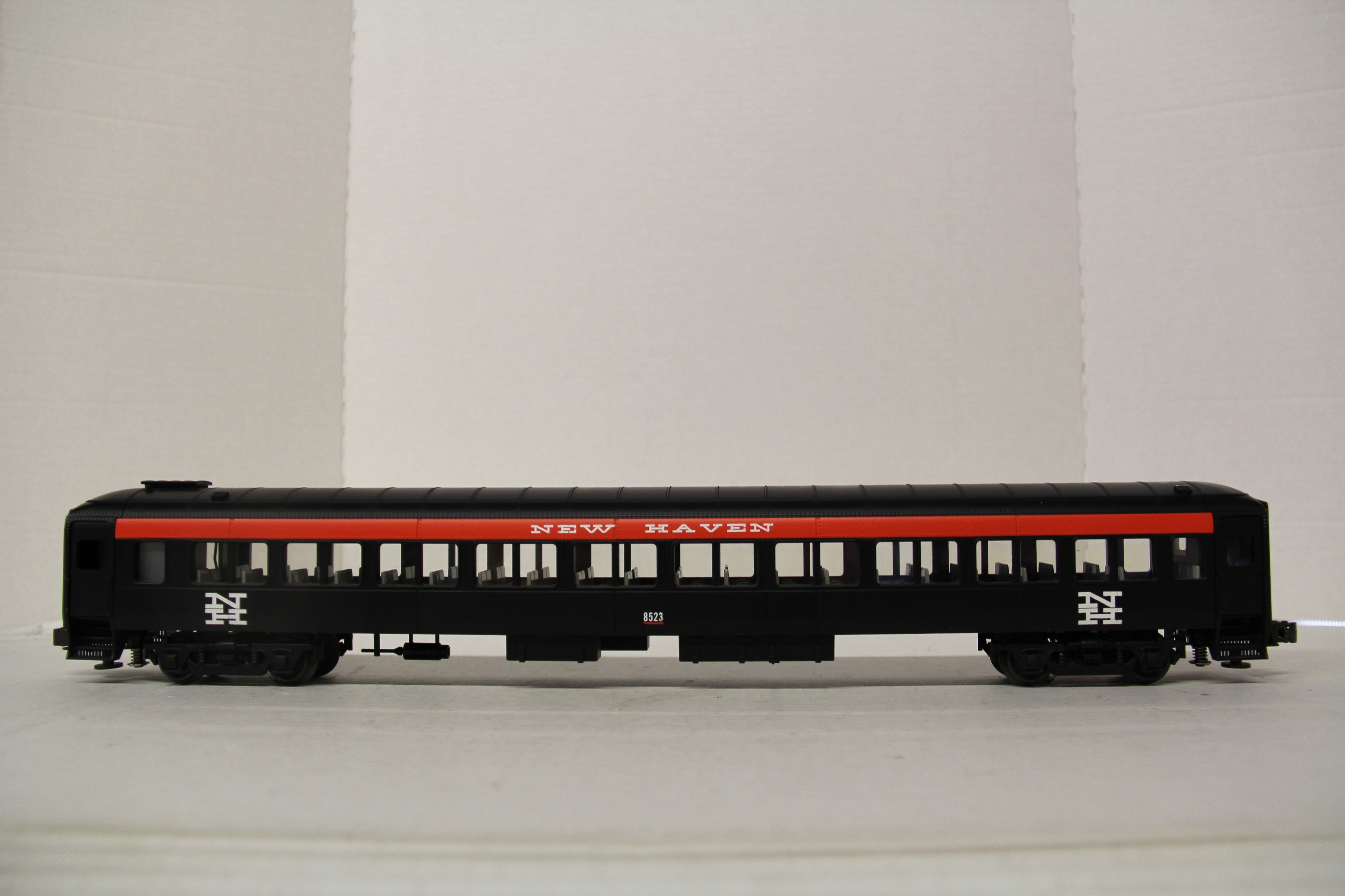 Weaver 21" New Haven 6 Passenger Set-Second hand-M6419