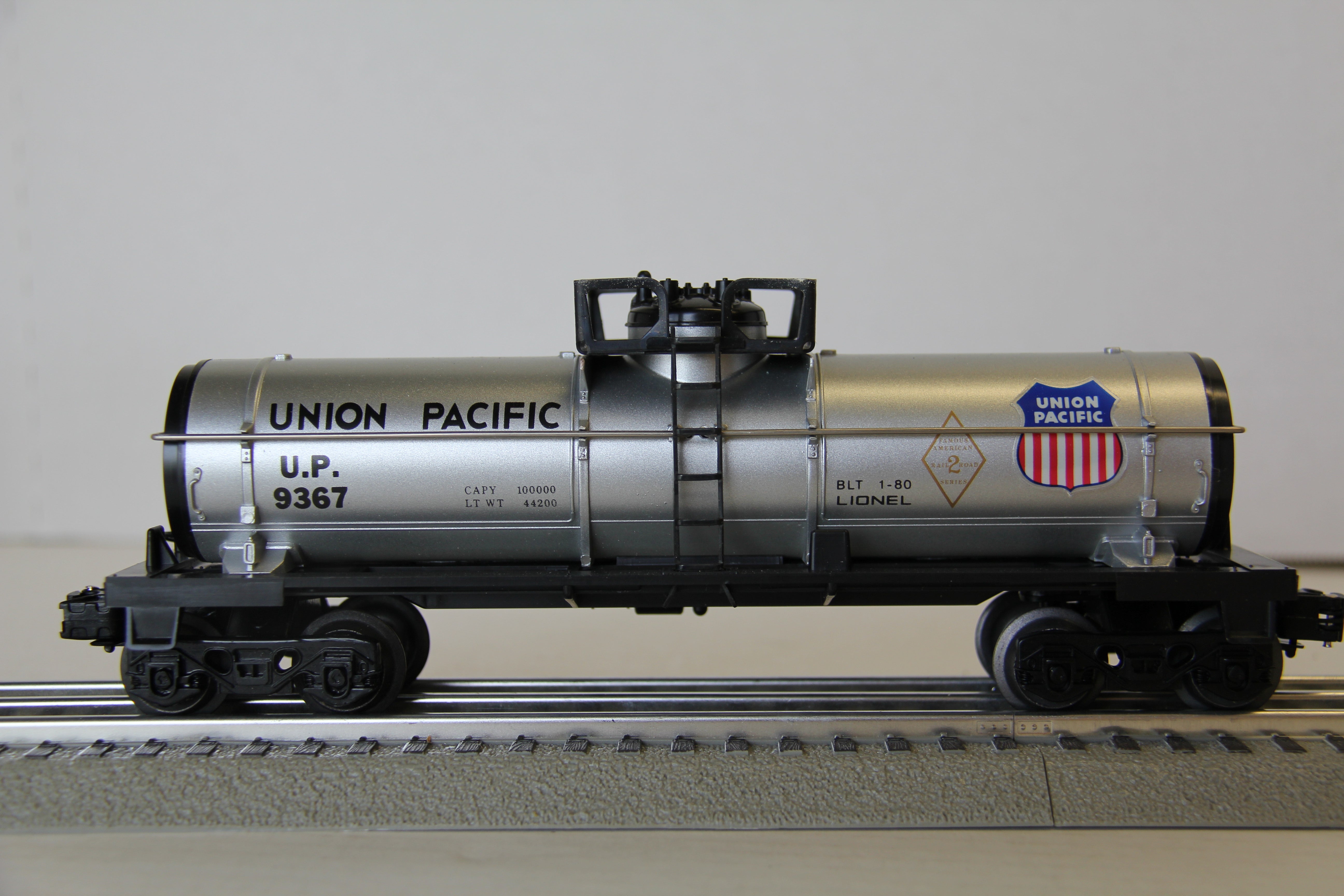 Lionel 6-9367 Famous American Railroad Union Pacific Tank Car-Second hand-M4492