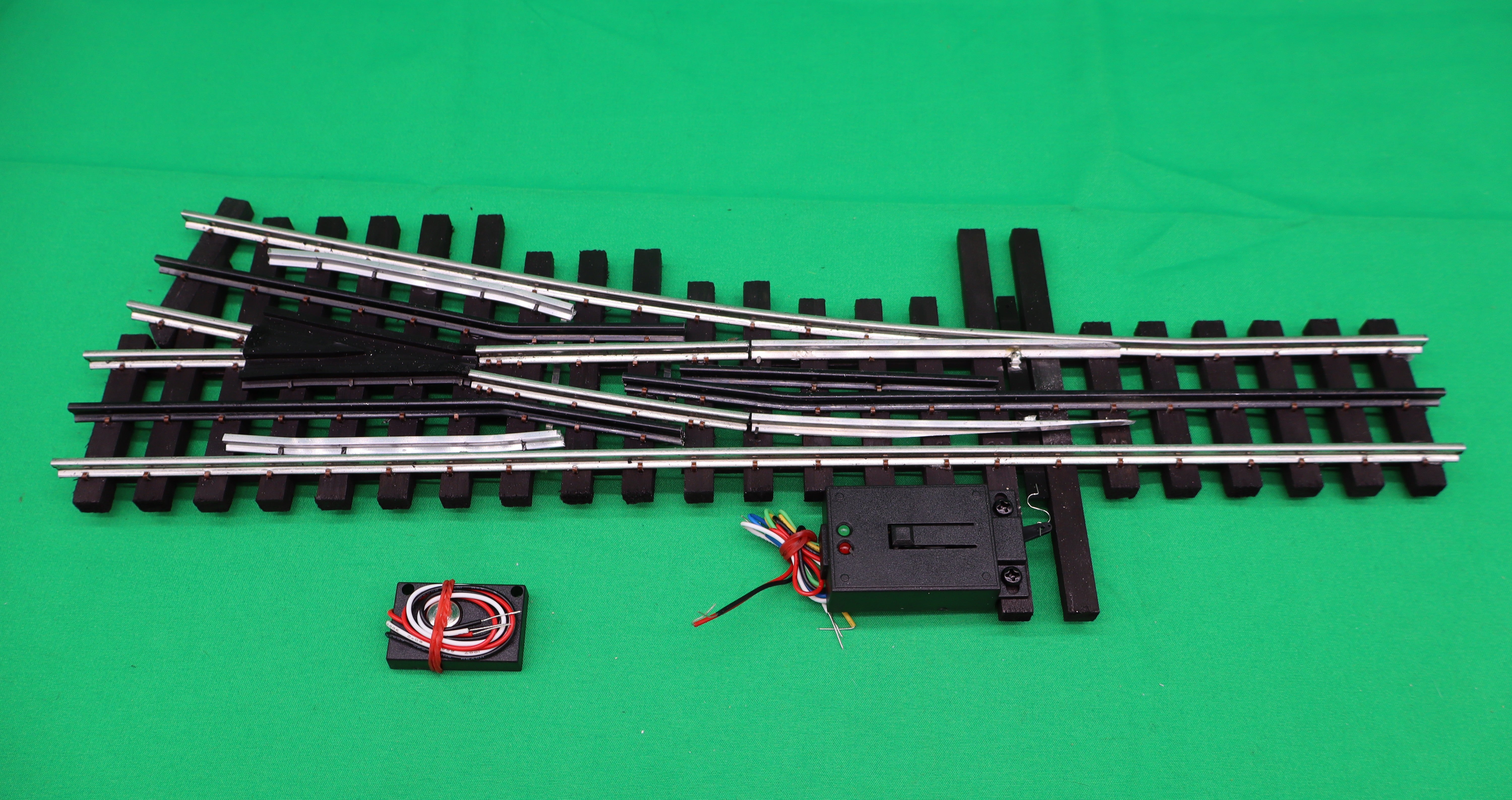 Ross Custom Switches #200M25 - Premiere Line - #4 Switch Track (Right Hand) w/ Dz2500