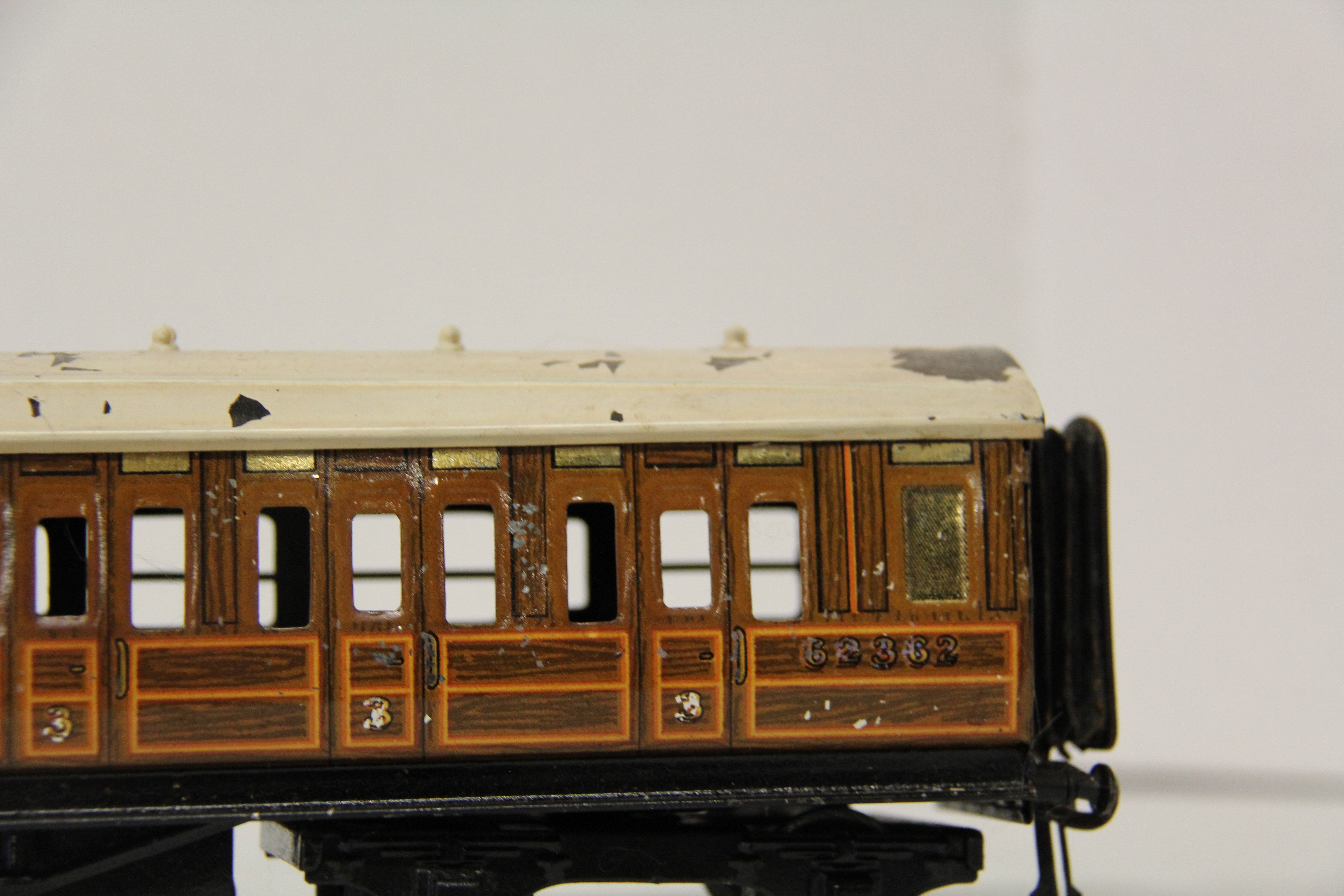 LNER Third Class Coach Car #62362-Second hand-M6424