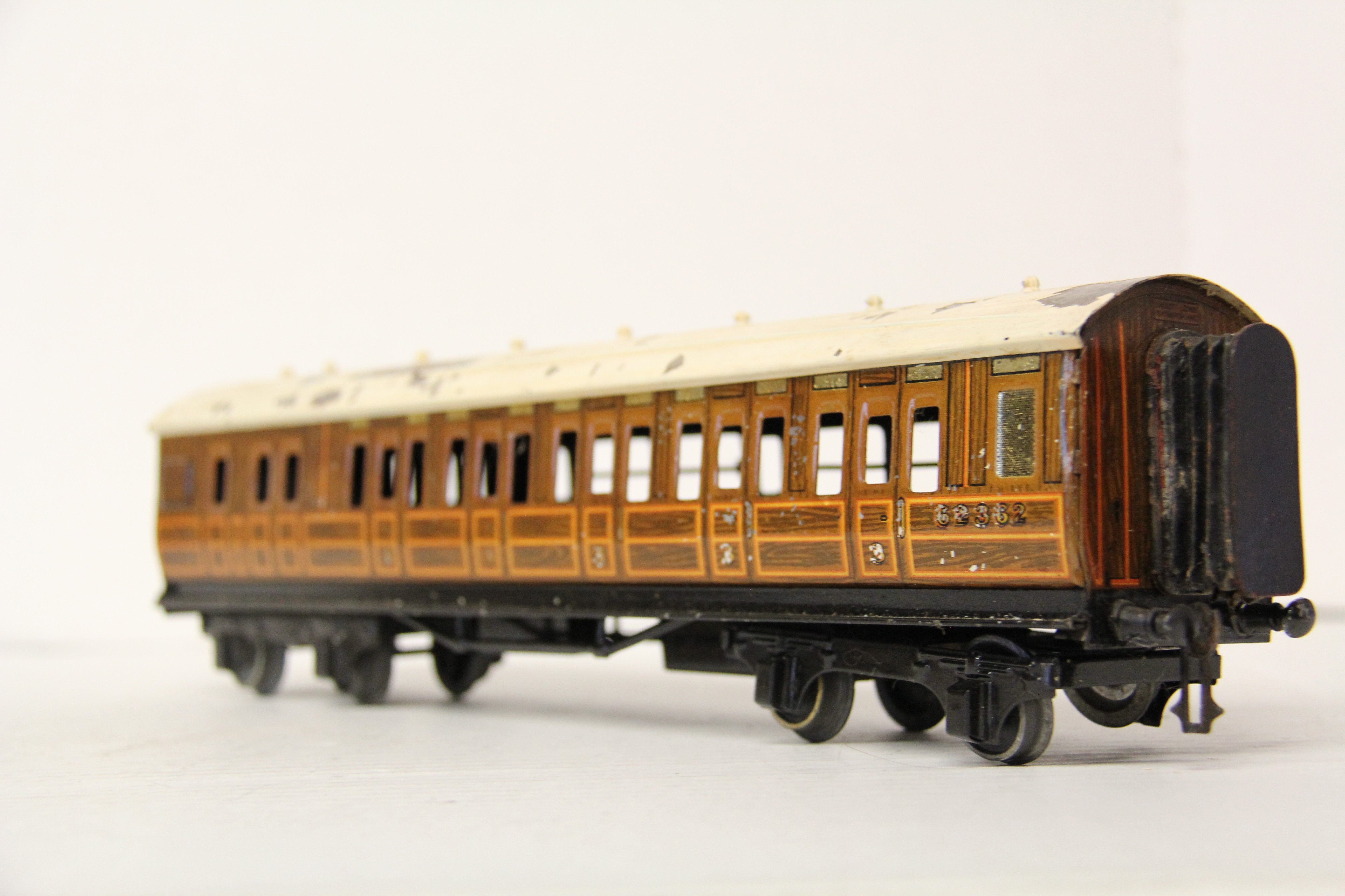 LNER Third Class Coach Car #62362-Second hand-M6424
