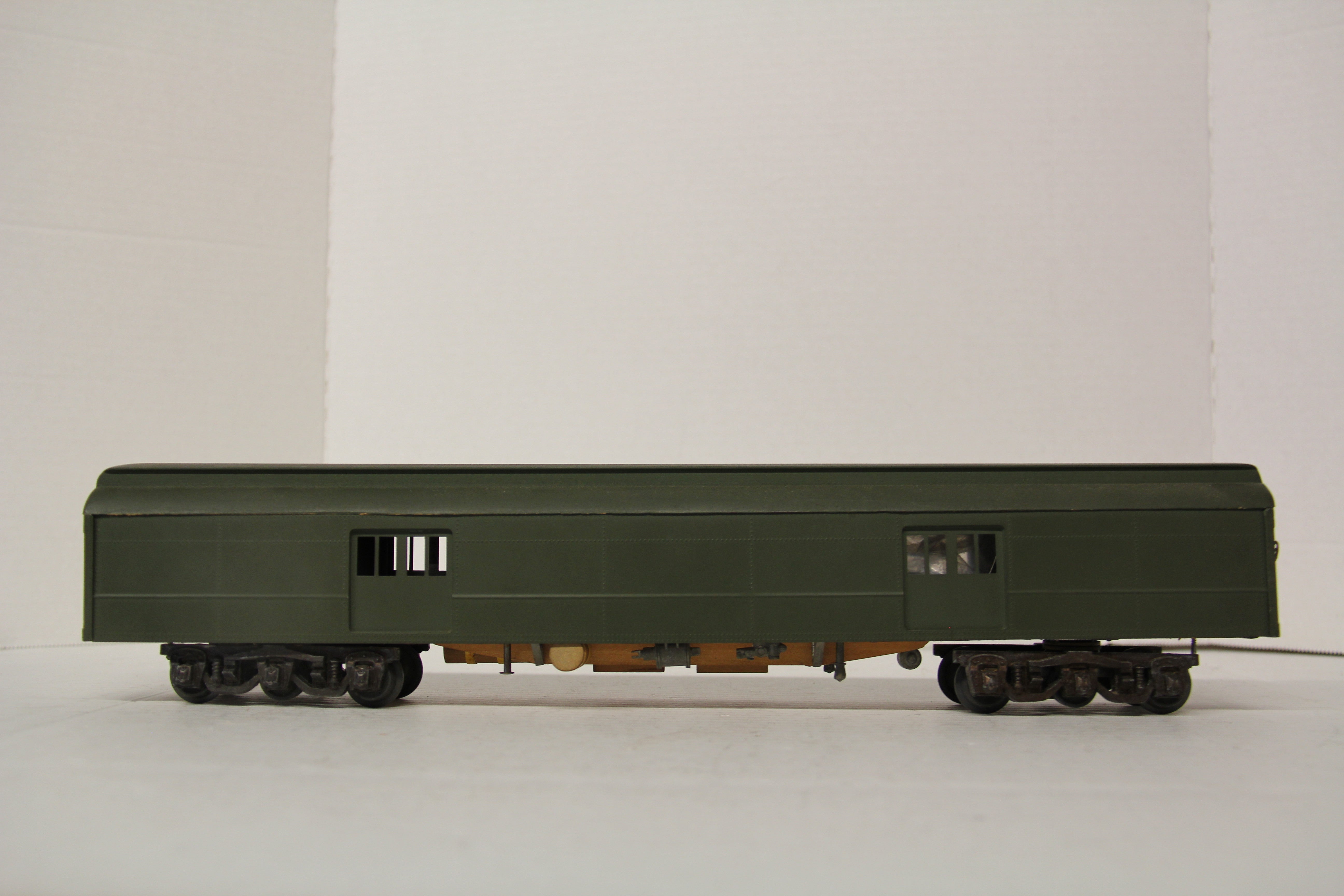 18" Unmarked Wood Car-Second hand-M6425