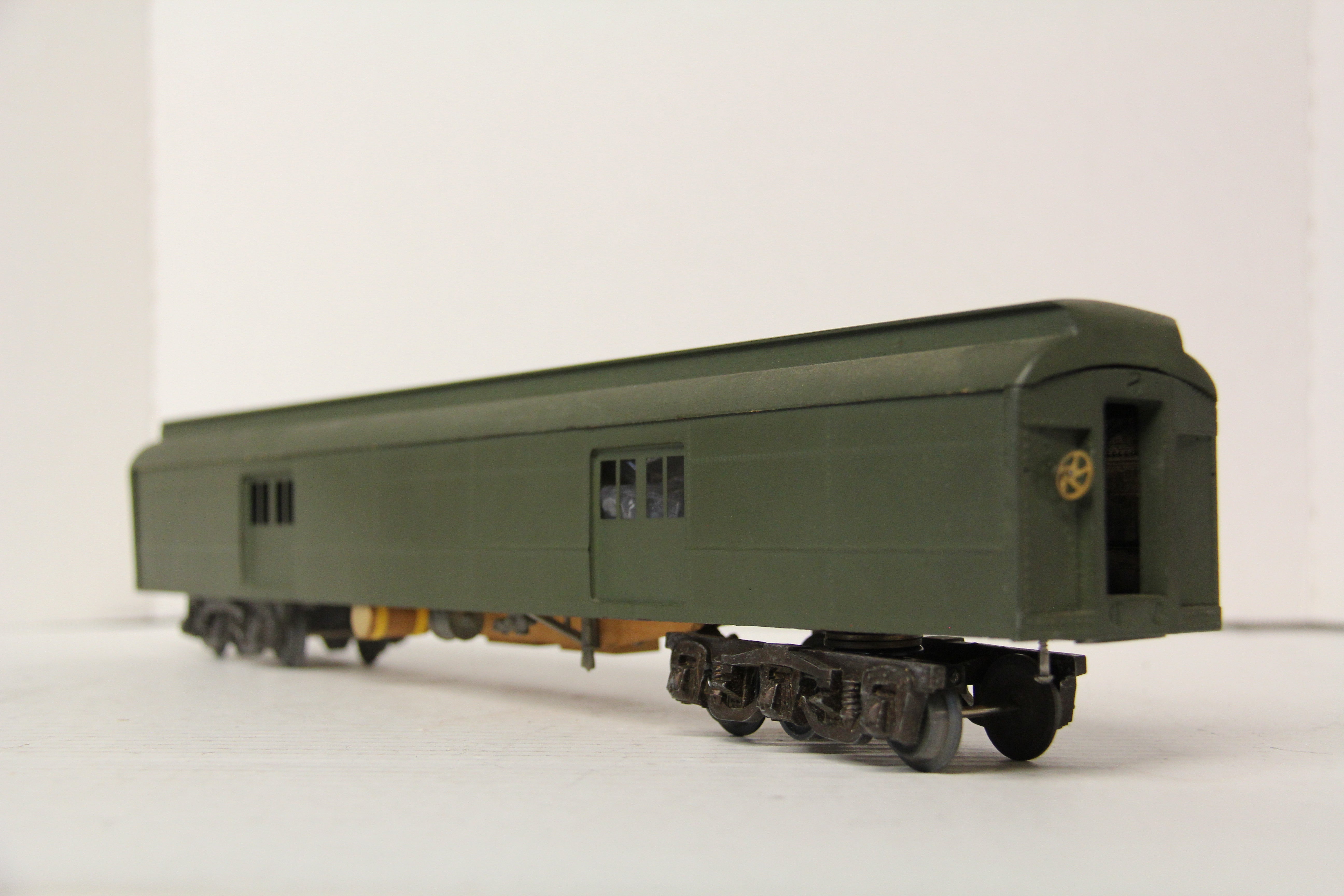 18" Unmarked Wood Car-Second hand-M6425