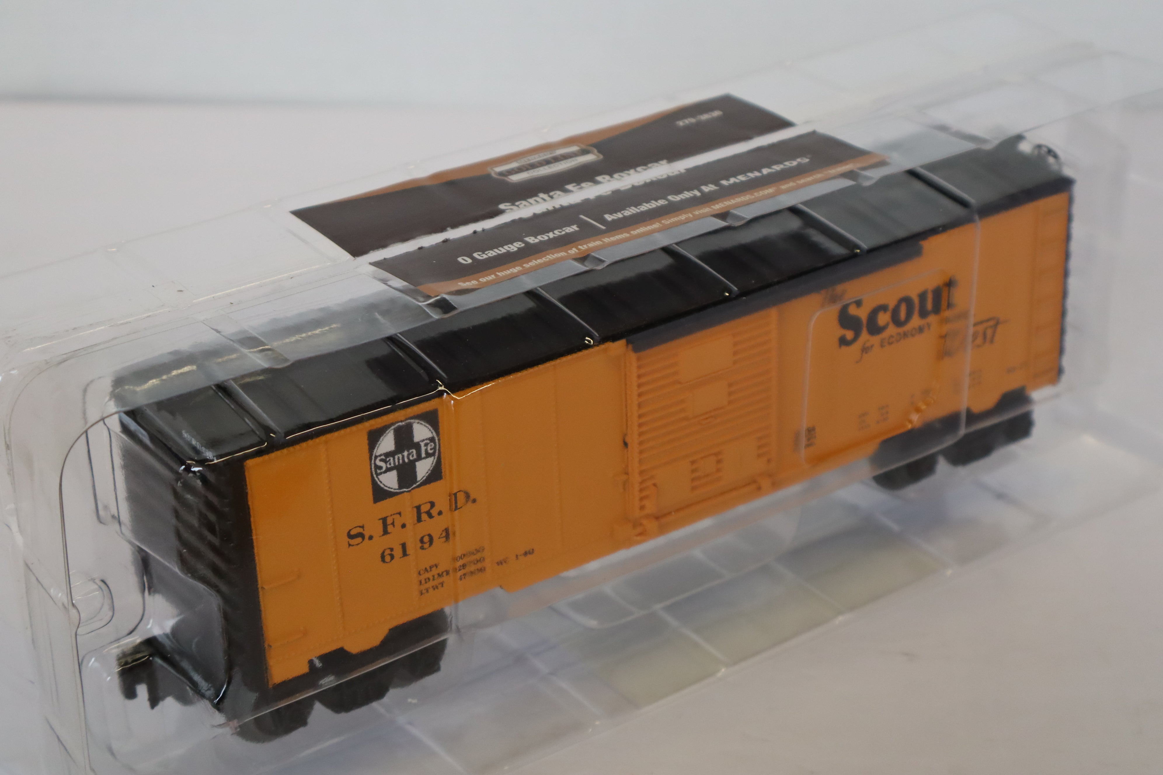 Menards #279-3830 Santa Fe Boxcar-Second hand-M7885