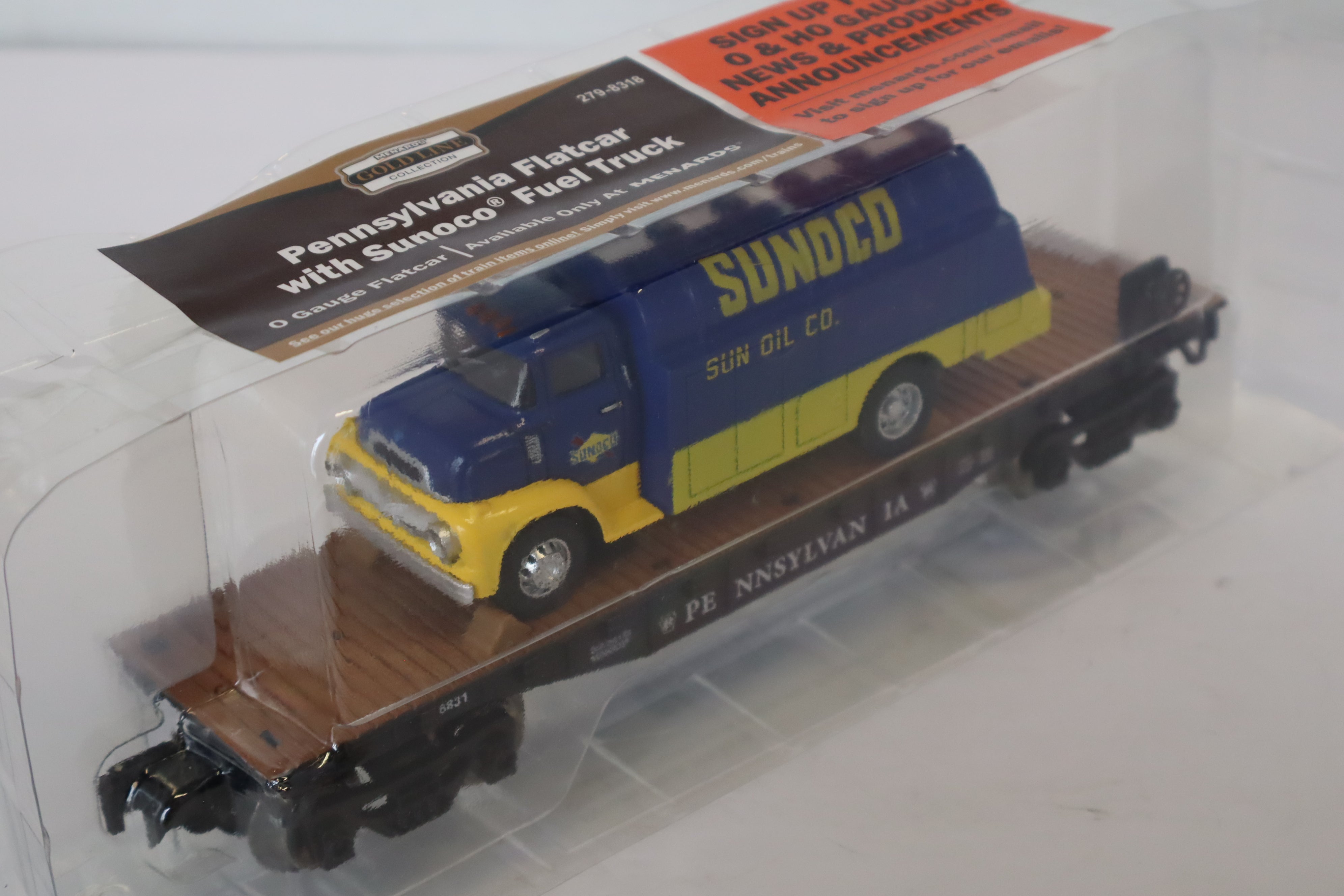 Menards #279-8318 Pennsylvania Flatcar w/ Sunoco Fuel Truck-Second hand-M7887