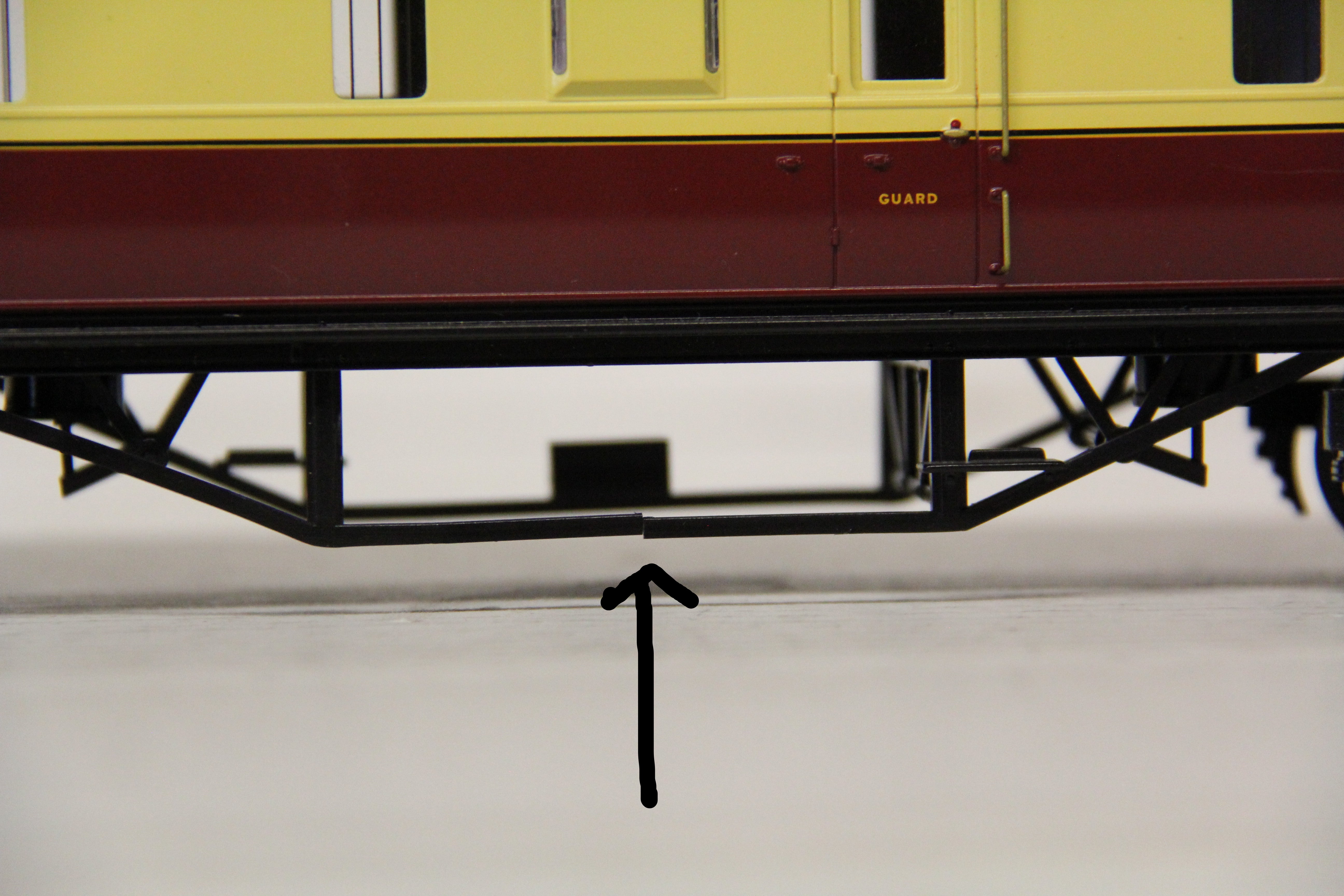 Rail King 20-60008 British Railways LMS Standard Passenger Set 4 Car Set-Second hand-M6428