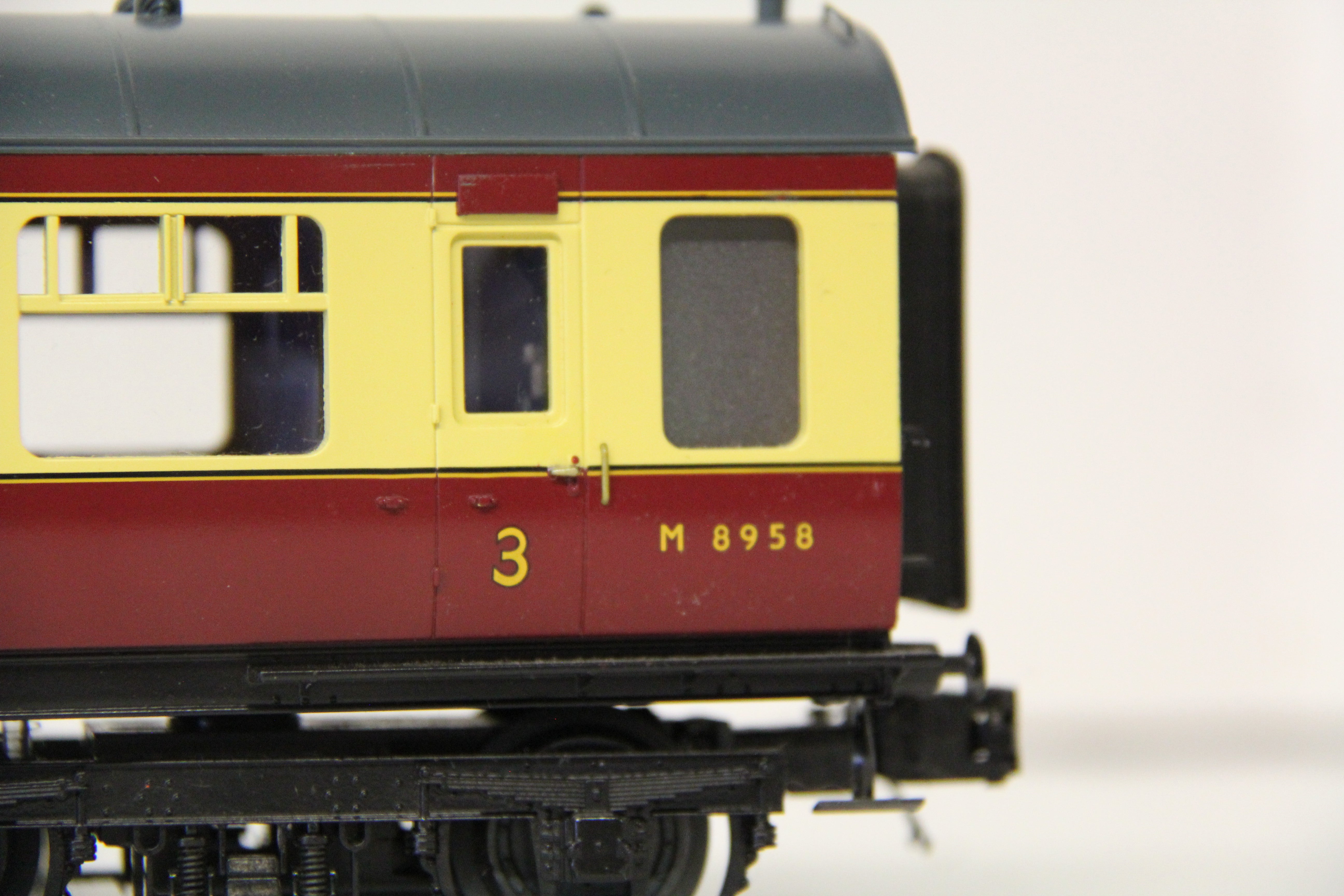 Rail King 20-60008 British Railways LMS Standard Passenger Set 4 Car Set-Second hand-M6428