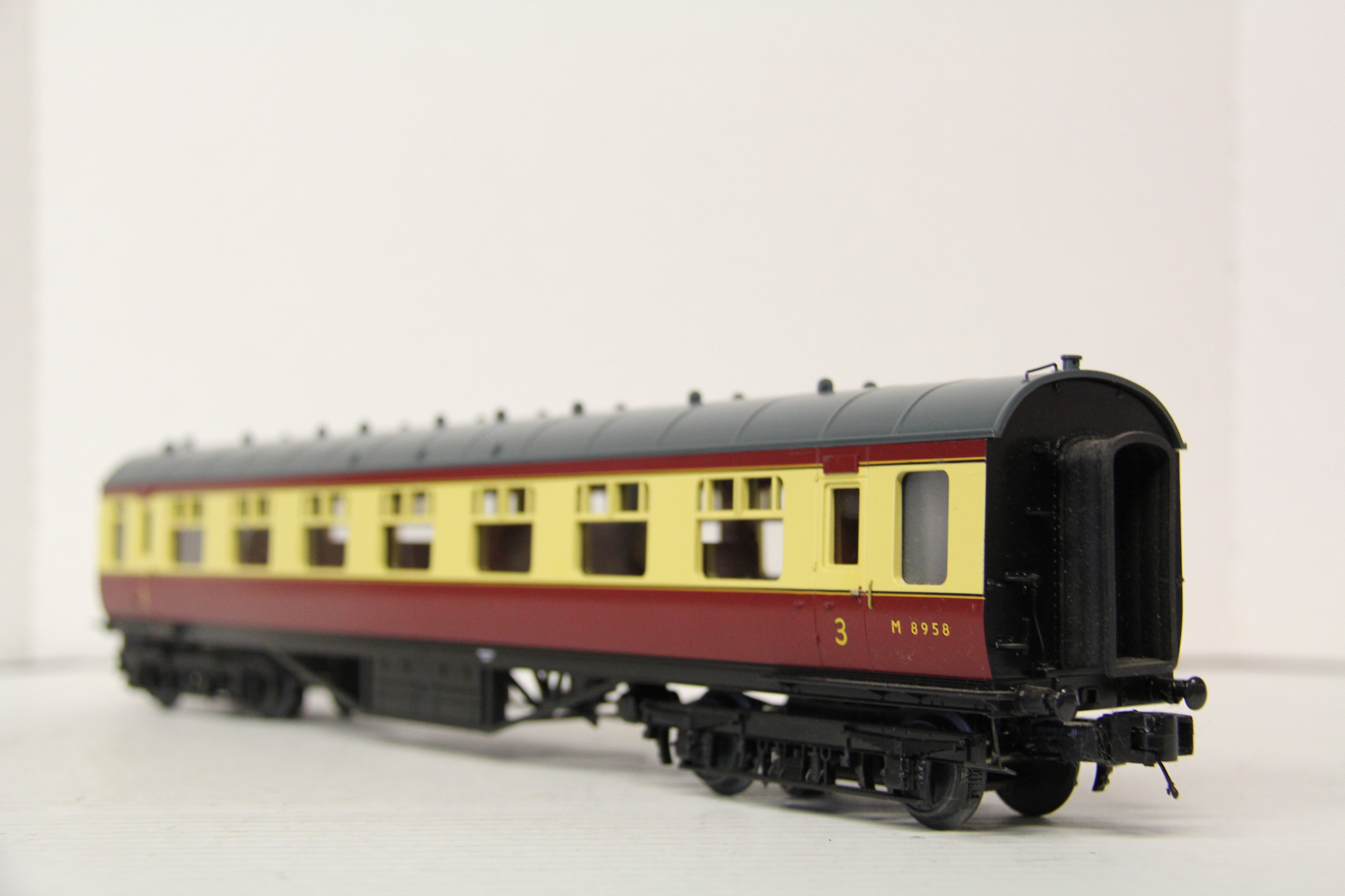Rail King 20-60008 British Railways LMS Standard Passenger Set 4 Car Set-Second hand-M6428