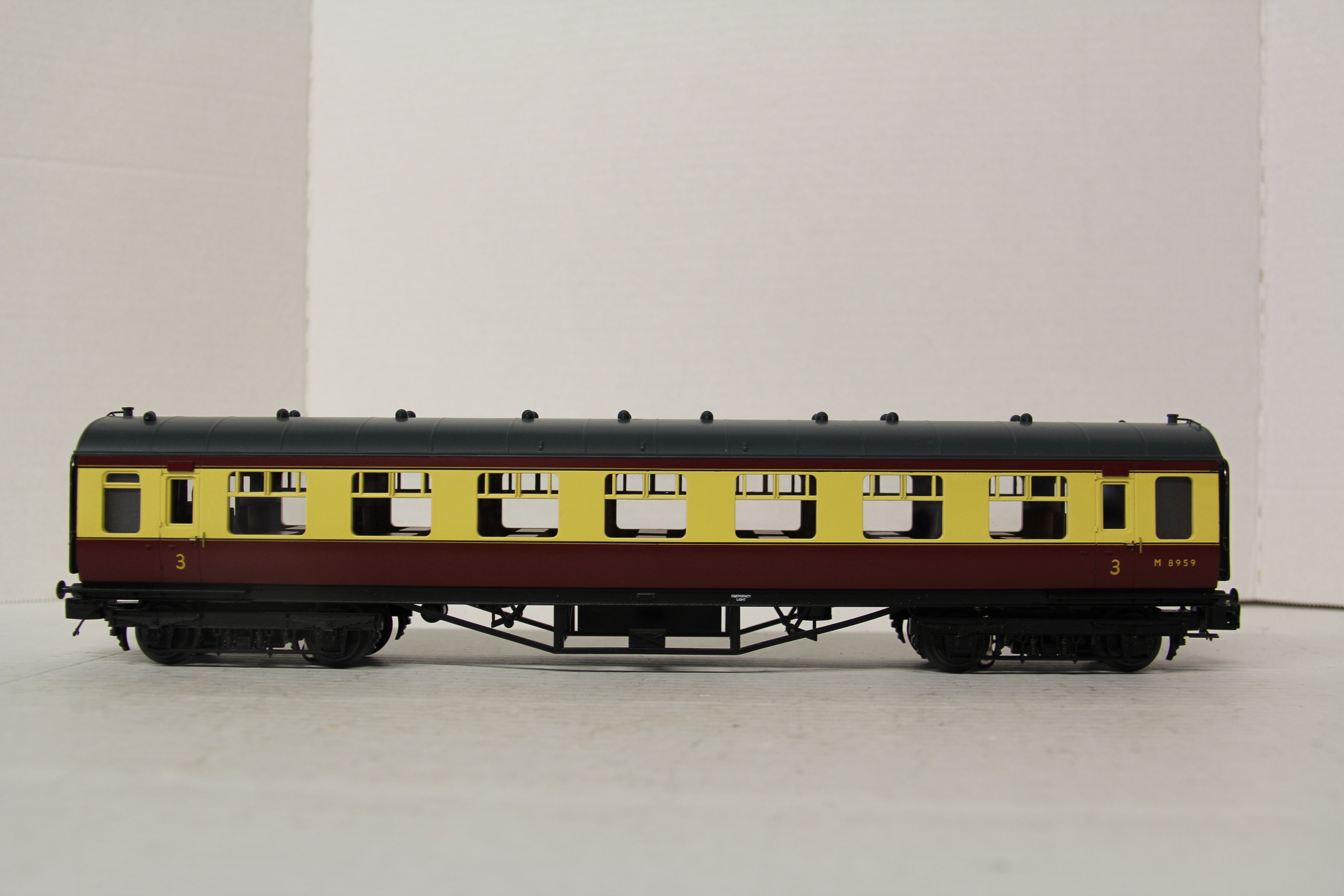 Rail King 20-60008 British Railways LMS Standard Passenger Set 4 Car Set-Second hand-M6428