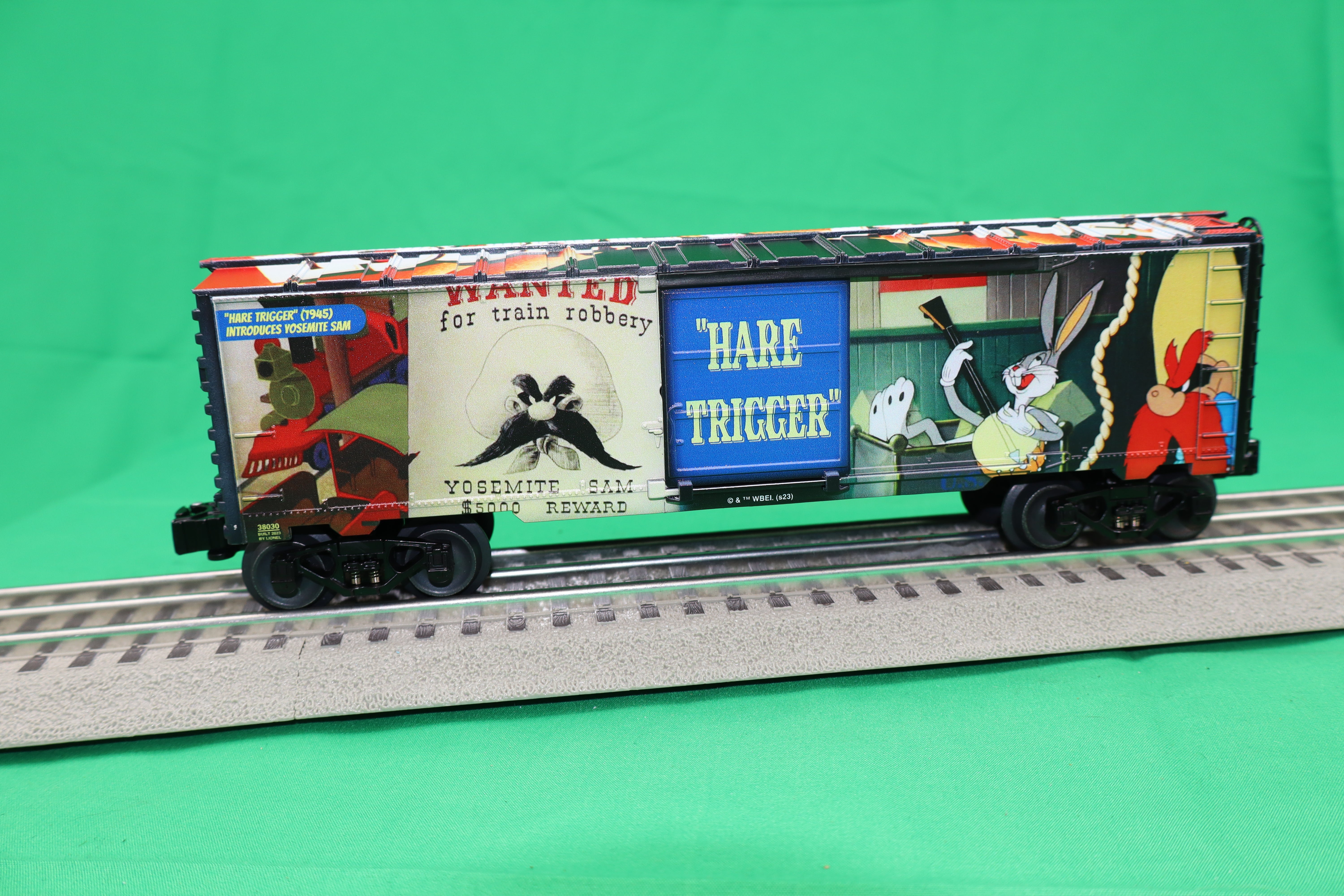 Lionel 2438030 - Looney Tunes - Boxcar "Hare Trigger" #1